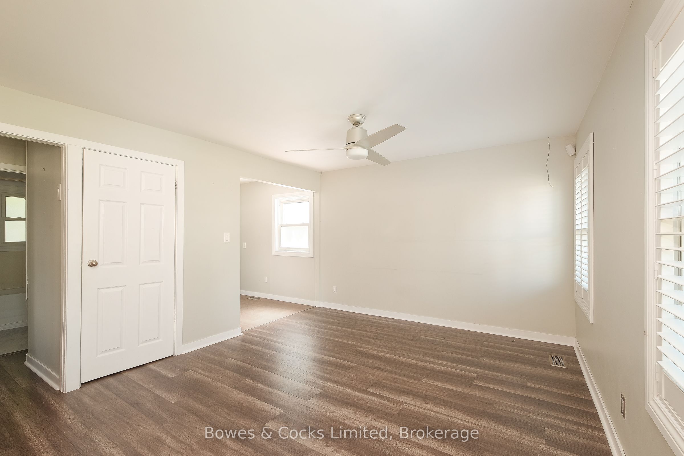 664 Park Street N Property Photo 11