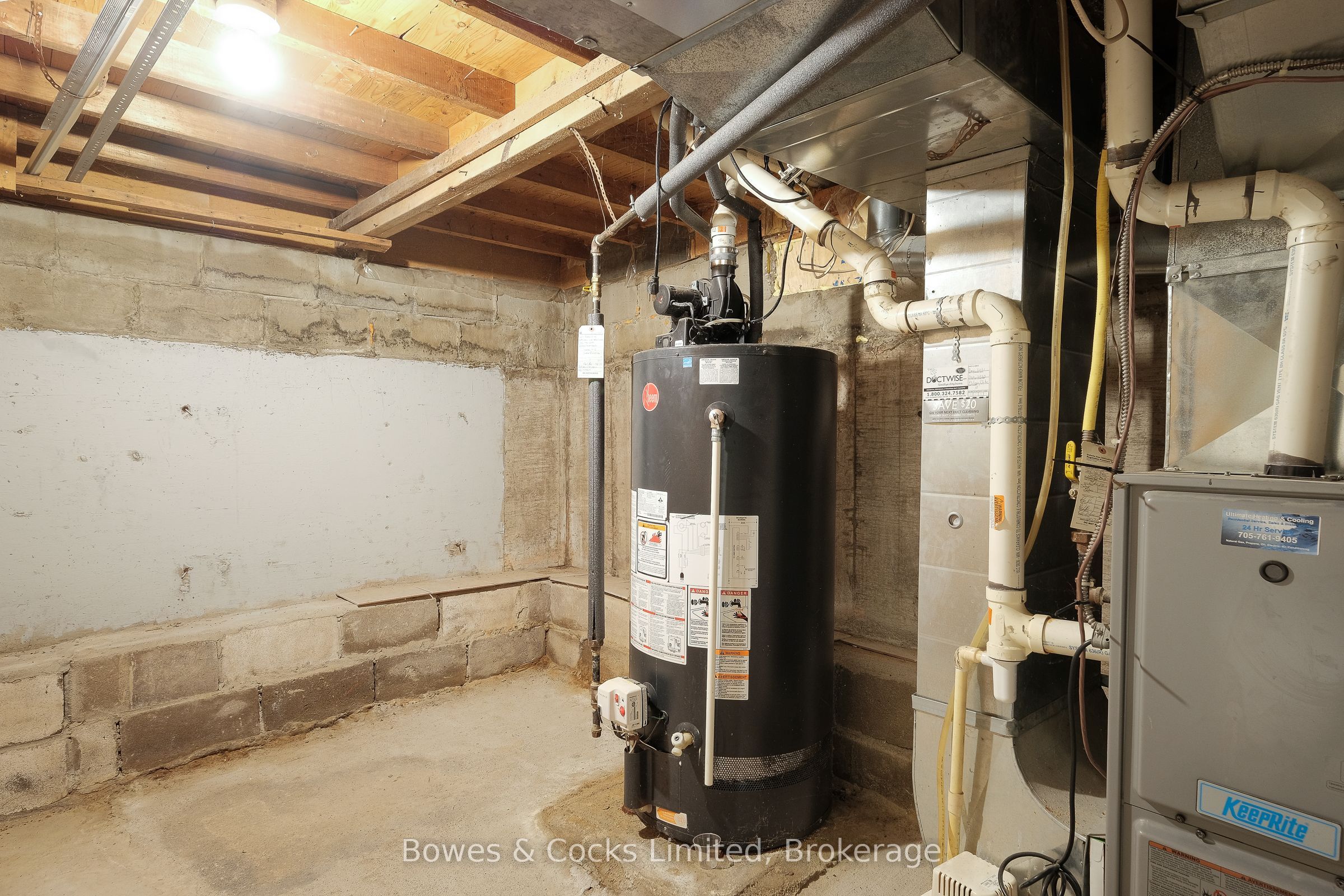 664 Park Street N Property Photo 20