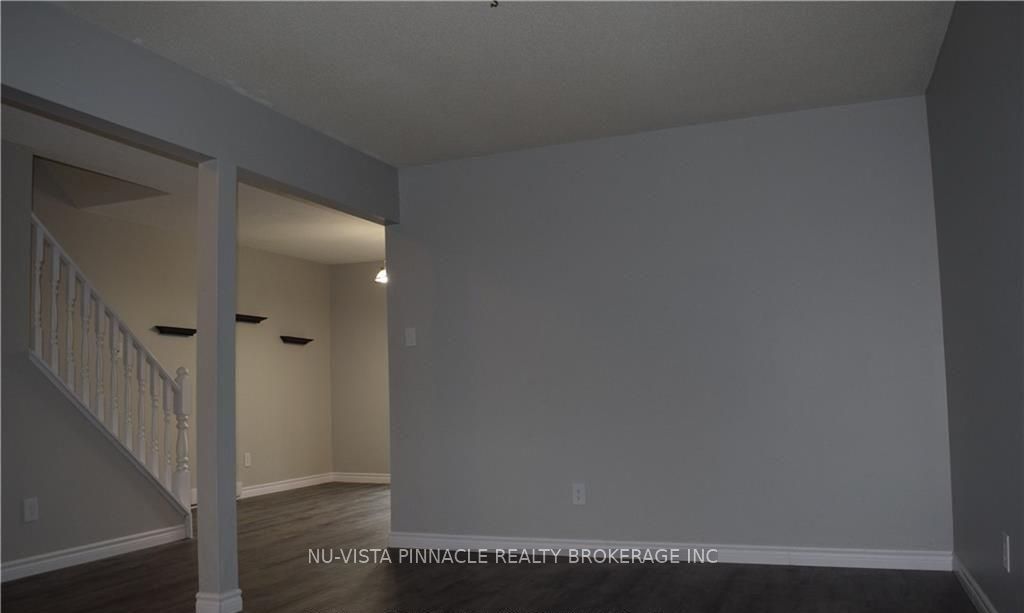 1855 Aldersbrook Road 11 Property Photo 4