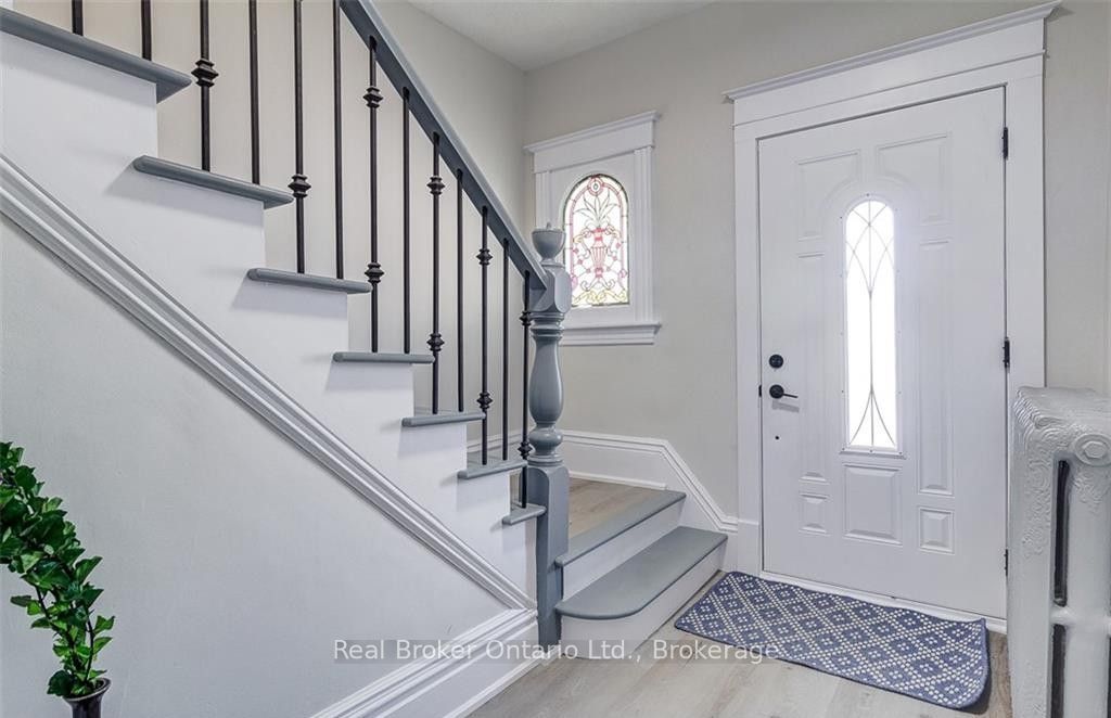 647 Wilson Street Property Photo 7