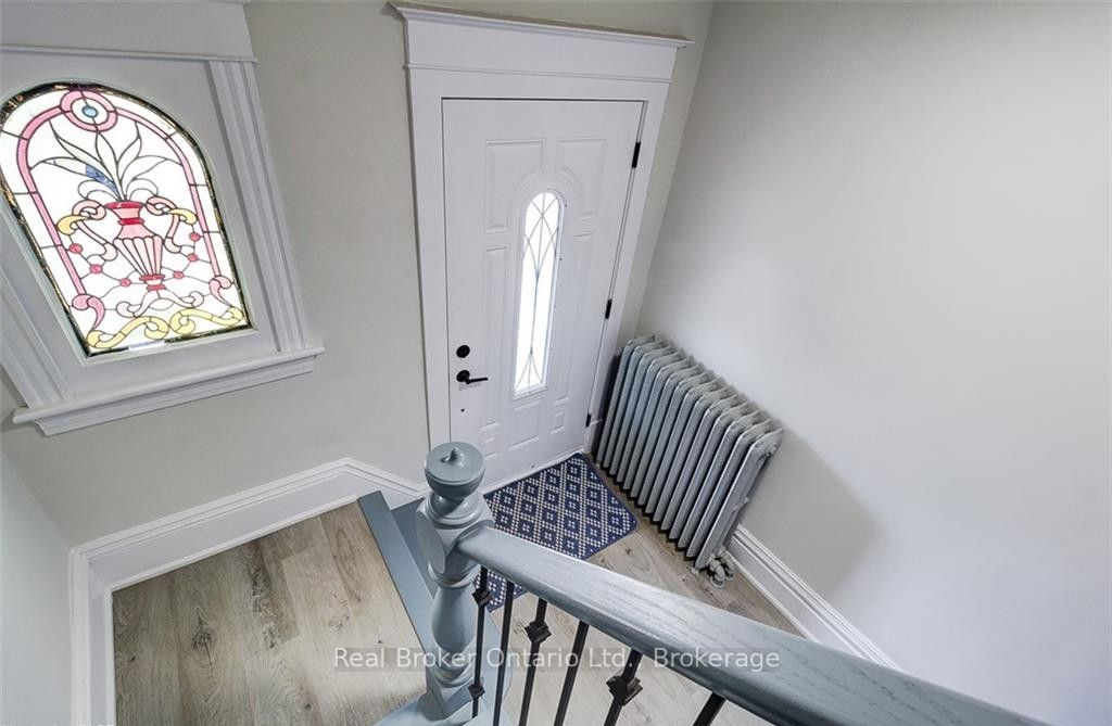 647 Wilson Street Property Photo 8