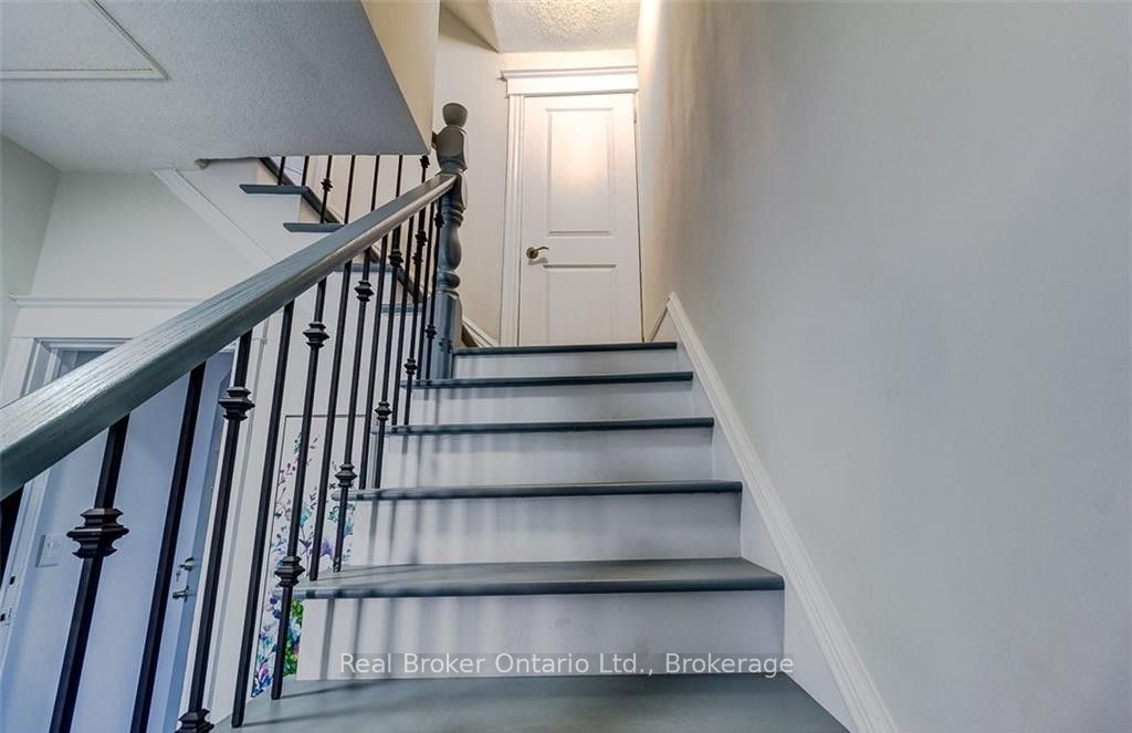 647 Wilson Street Property Photo 20