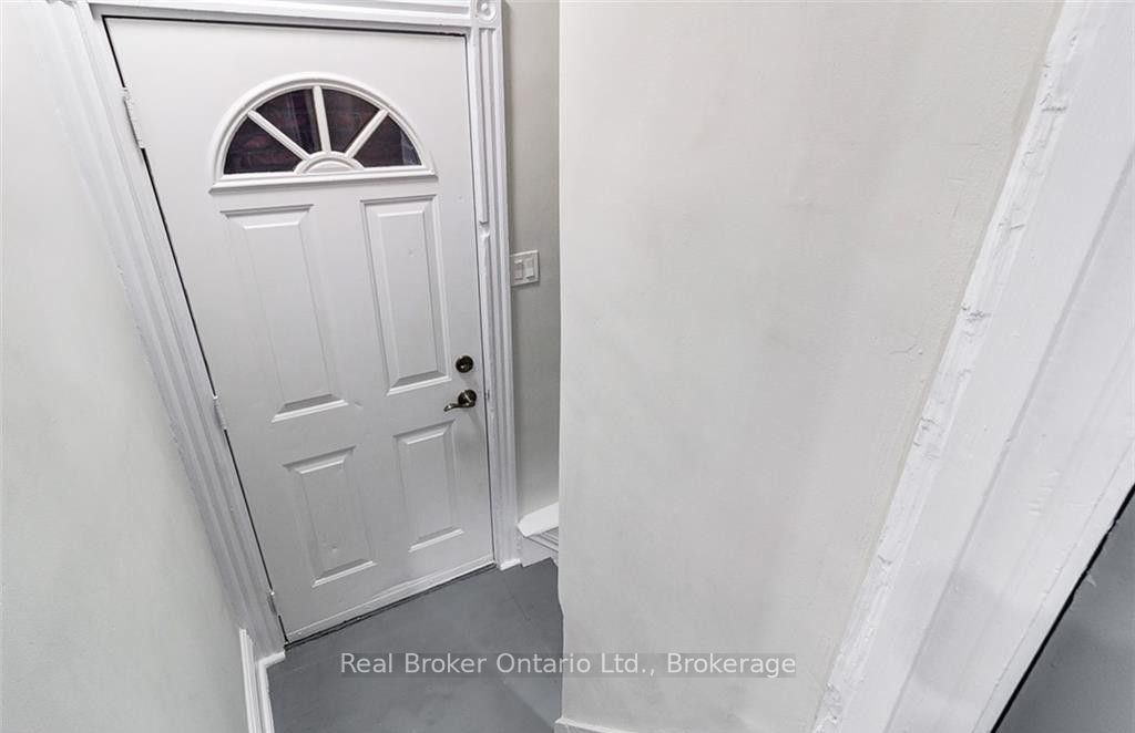 647 Wilson Street Property Photo 41