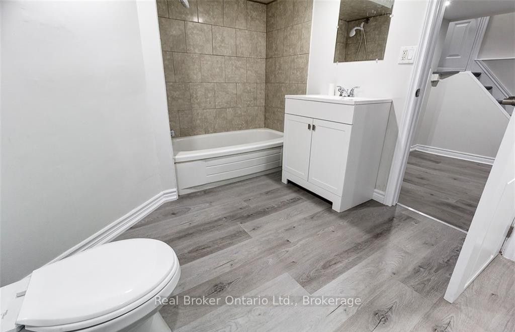 647 Wilson Street Property Photo 44