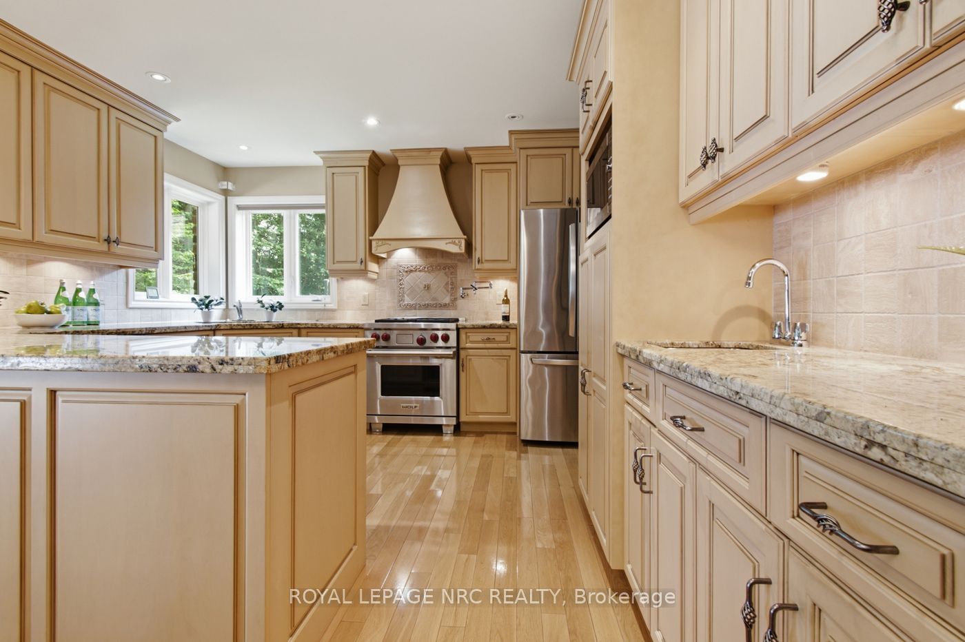 79 Cherry Ridge Boulevard Property Photo 18