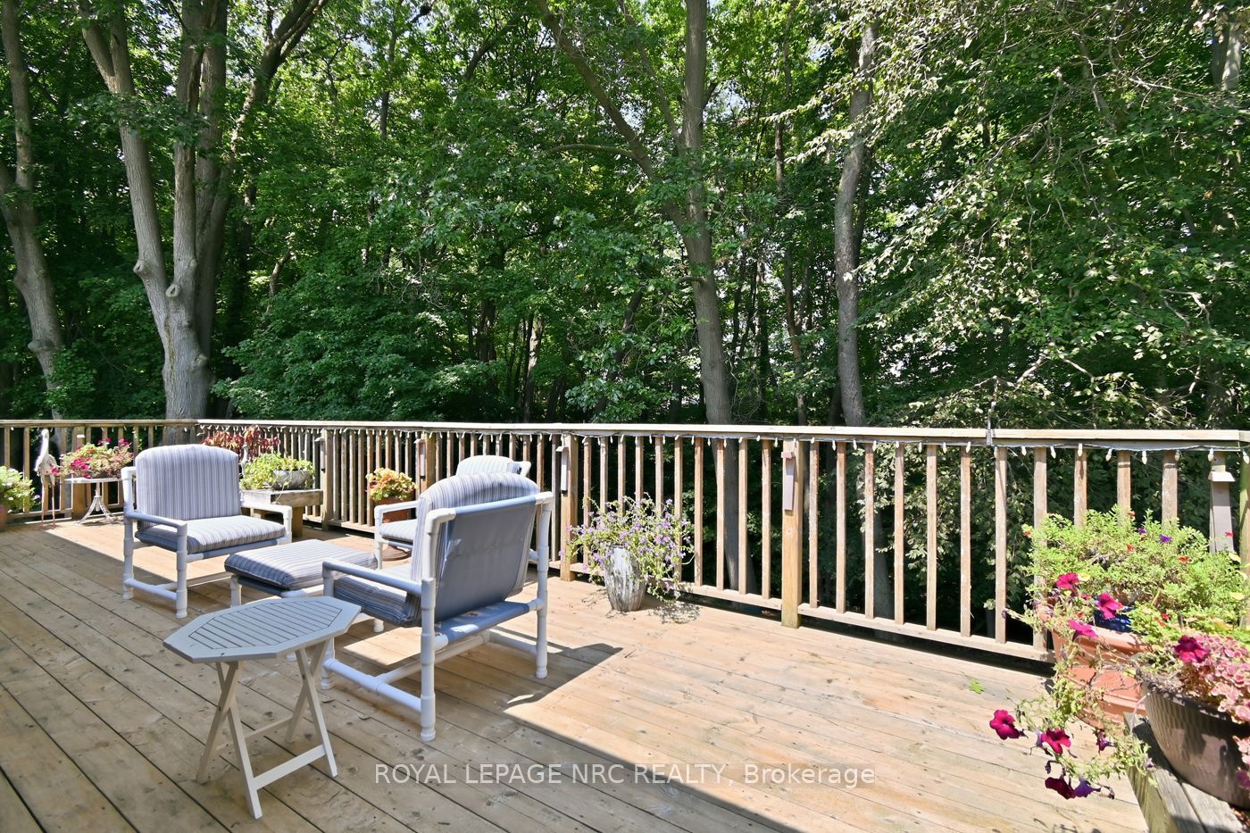 79 Cherry Ridge Boulevard Property Photo 26
