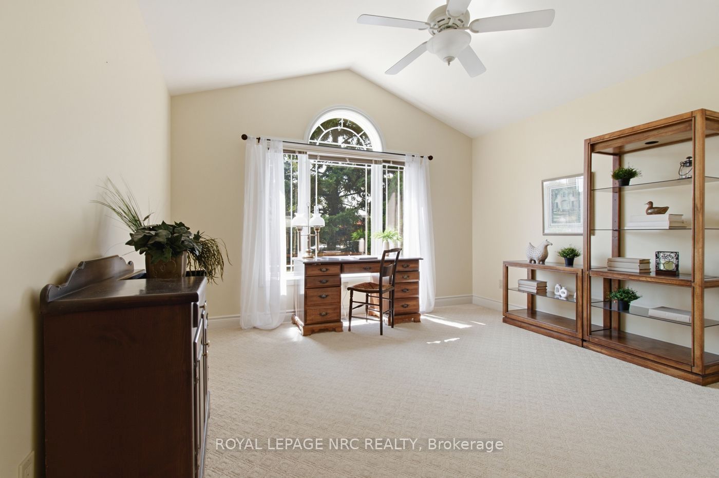 79 Cherry Ridge Boulevard Property Photo 33