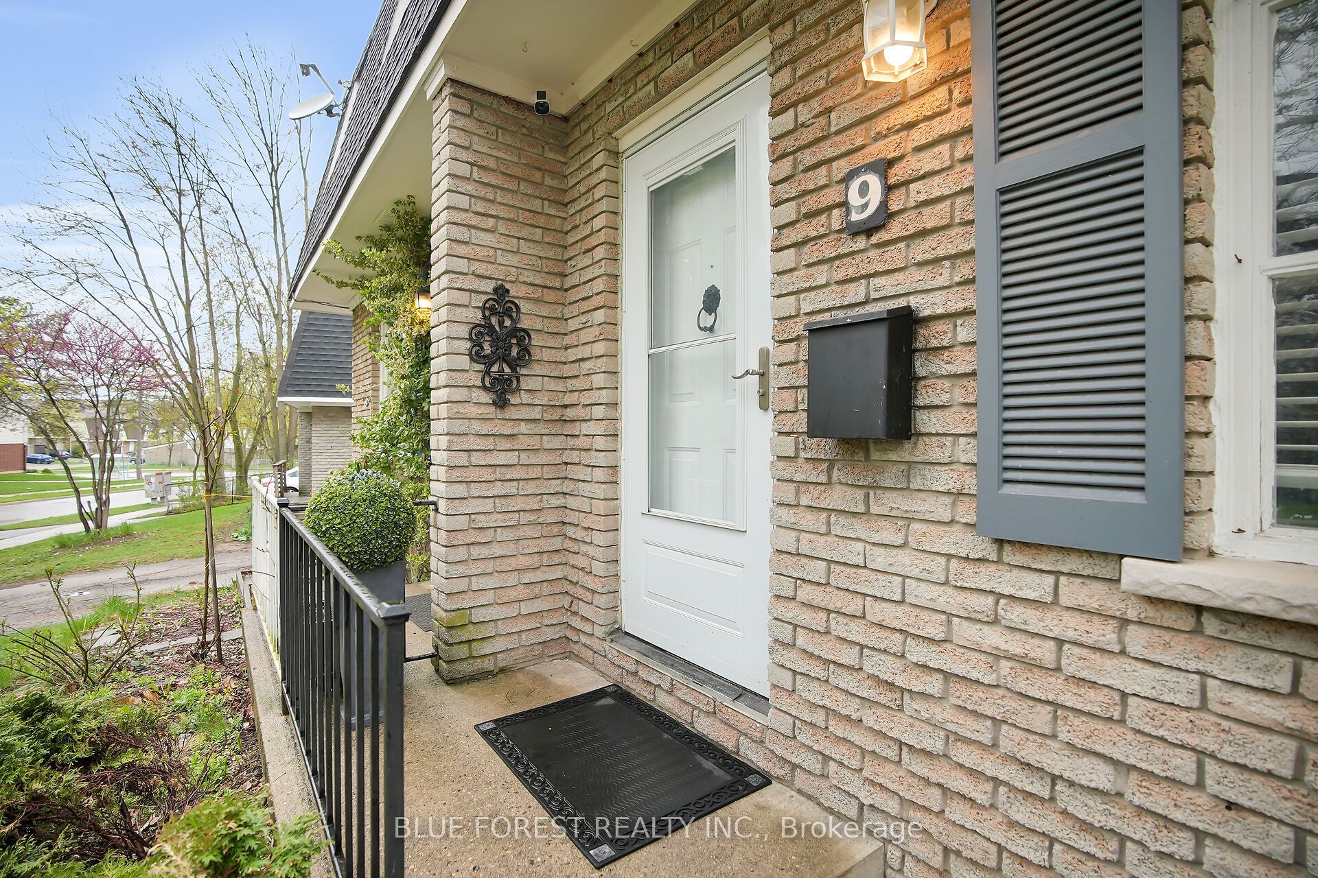9 Ardsley Road Property Photo 4