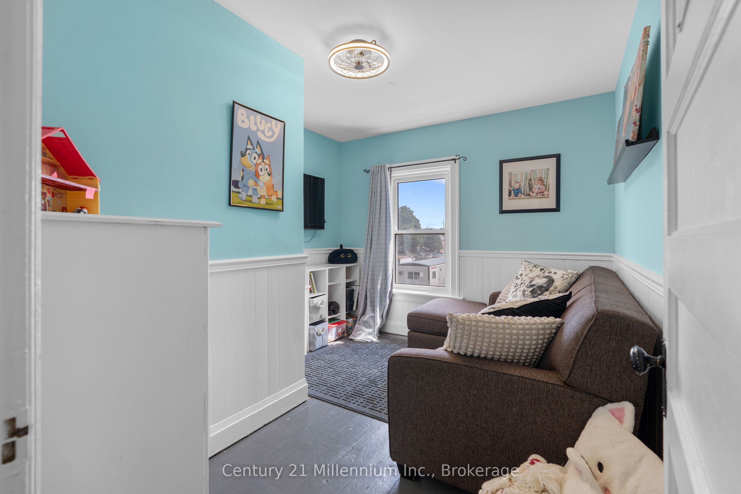 1186 2nd Avenue W Property Photo 21