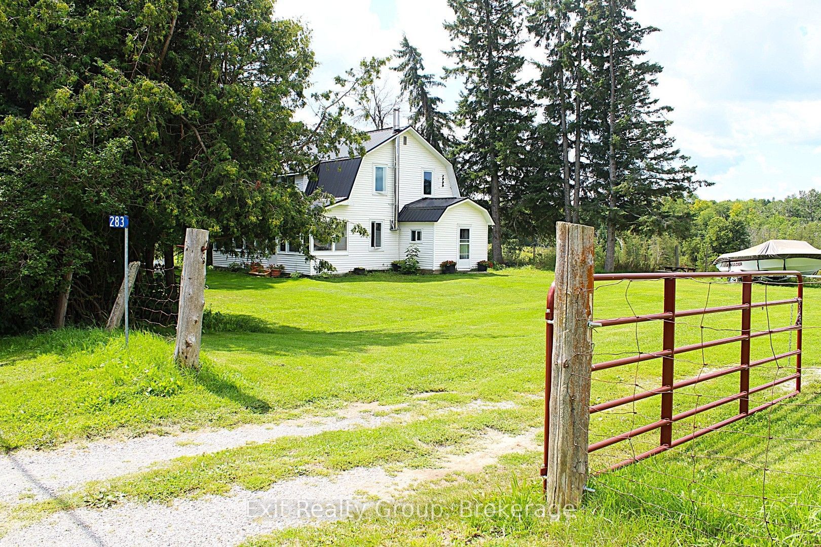 283 Clemenger Road Property Photo 9