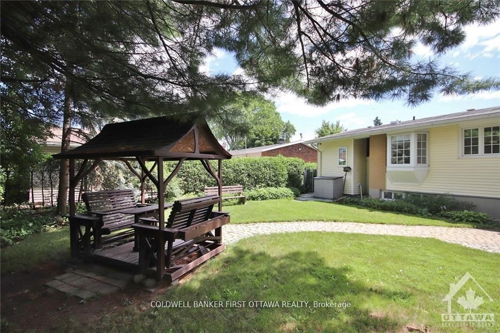 74 Hilliard Avenue Property Photo 28