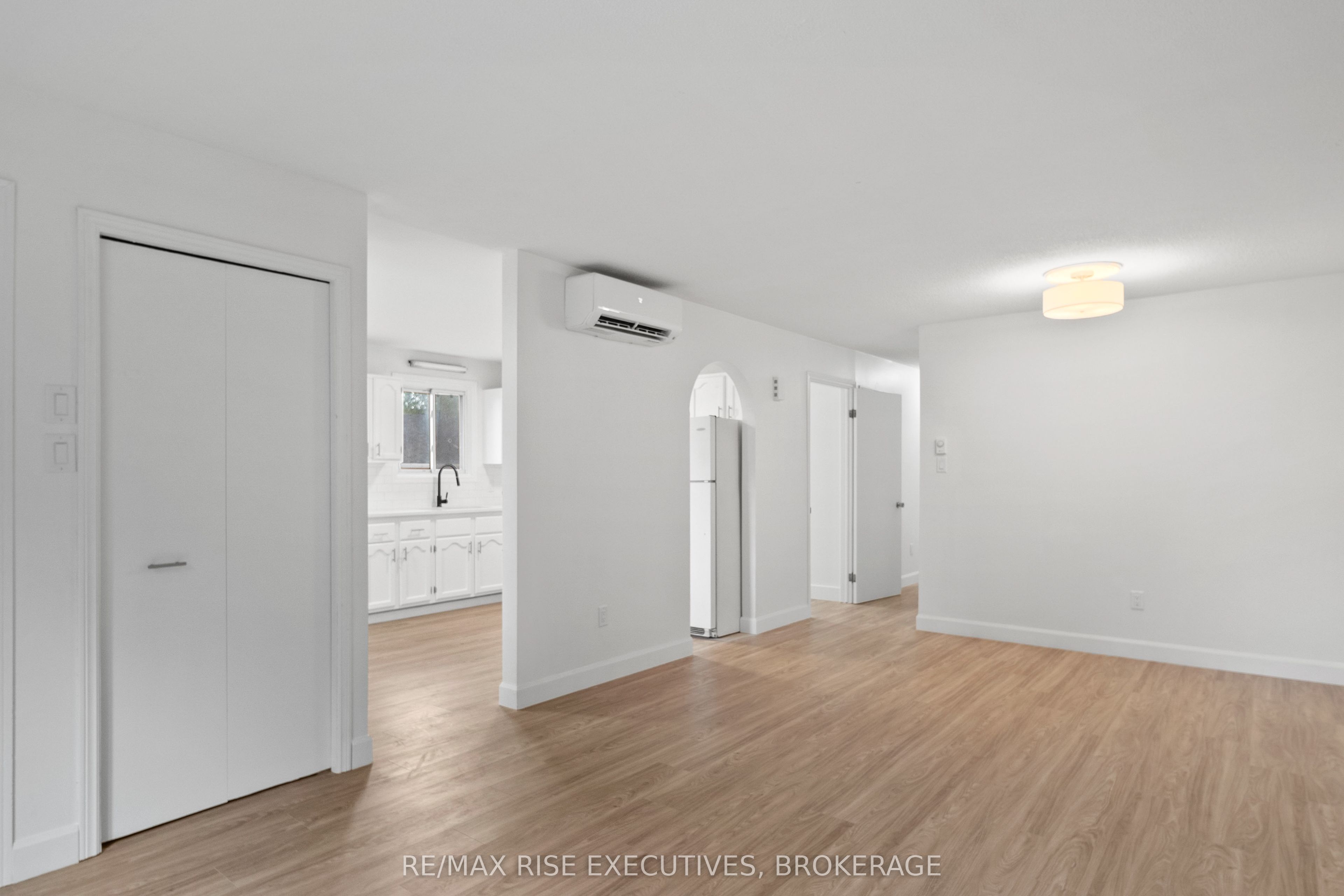 426 Montreal Street Property Photo 5