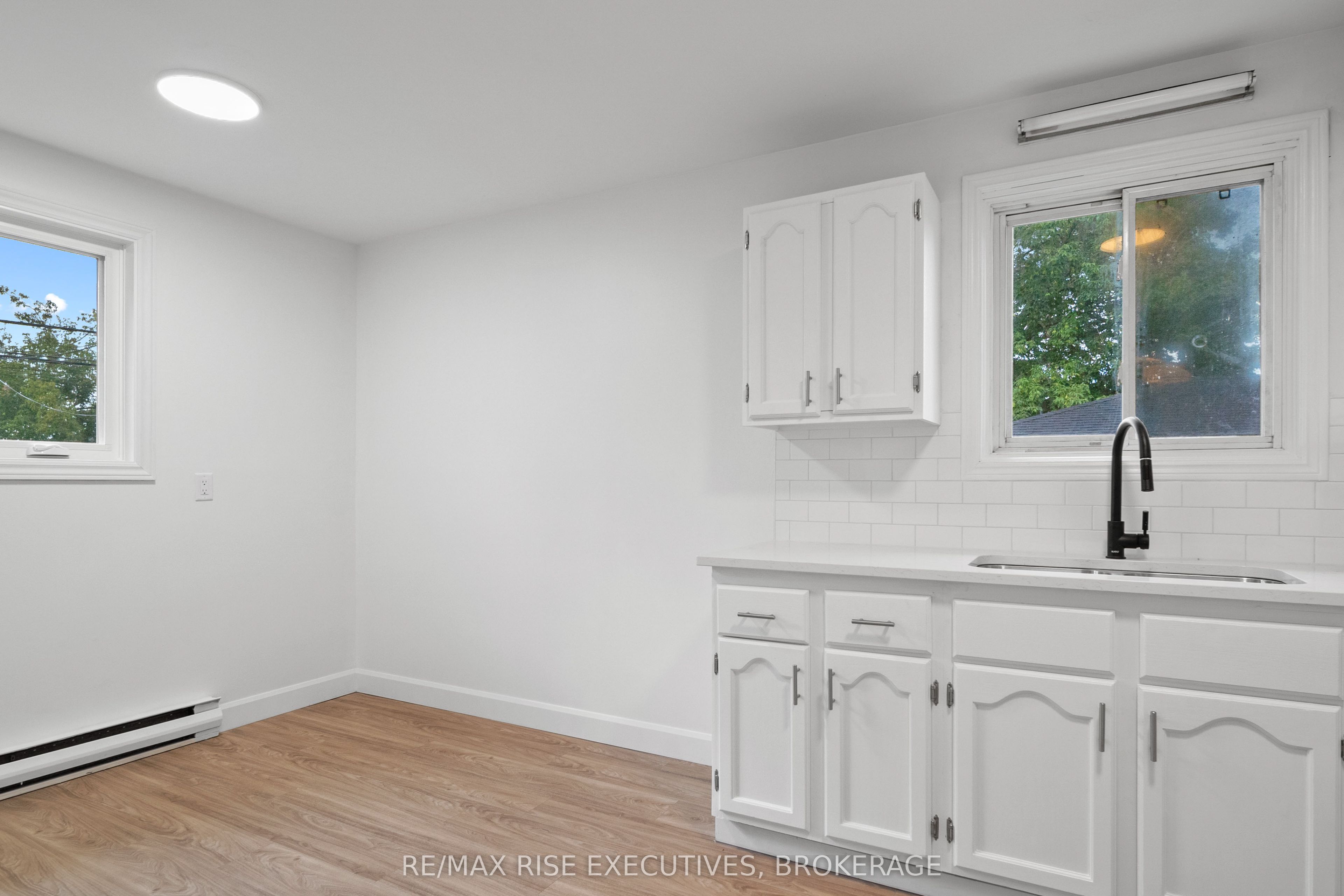 426 Montreal Street Property Photo 12