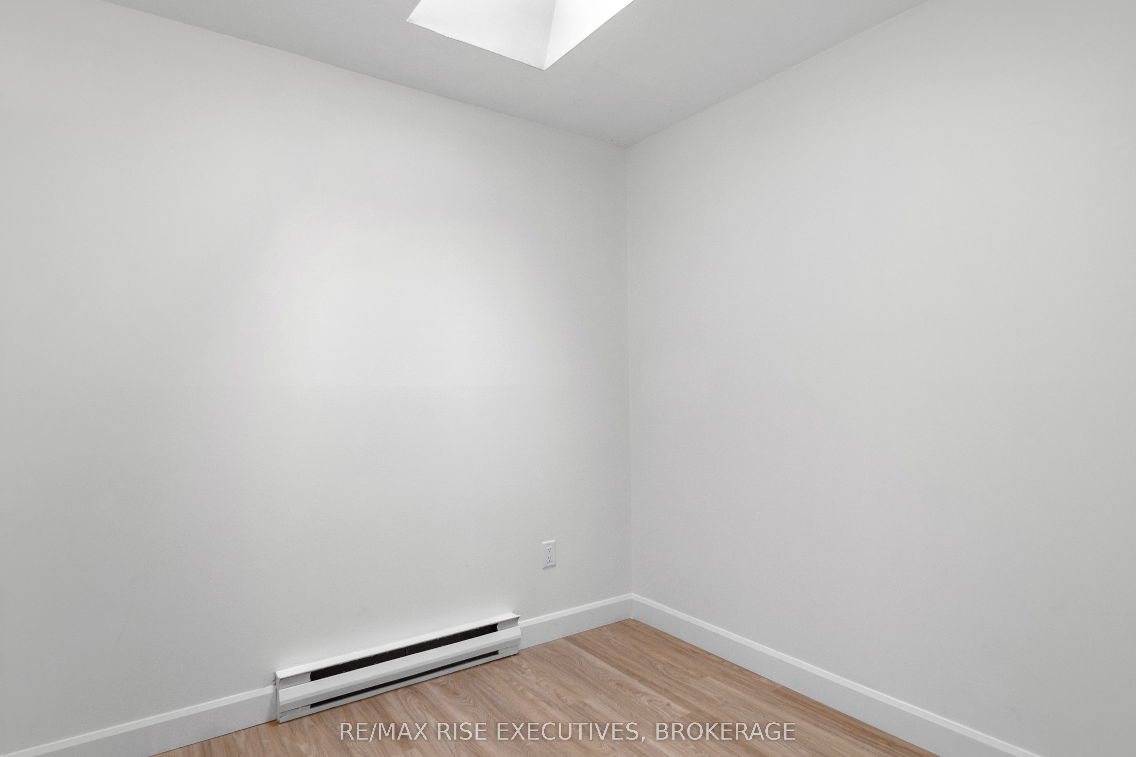 426 Montreal Street Property Photo 21