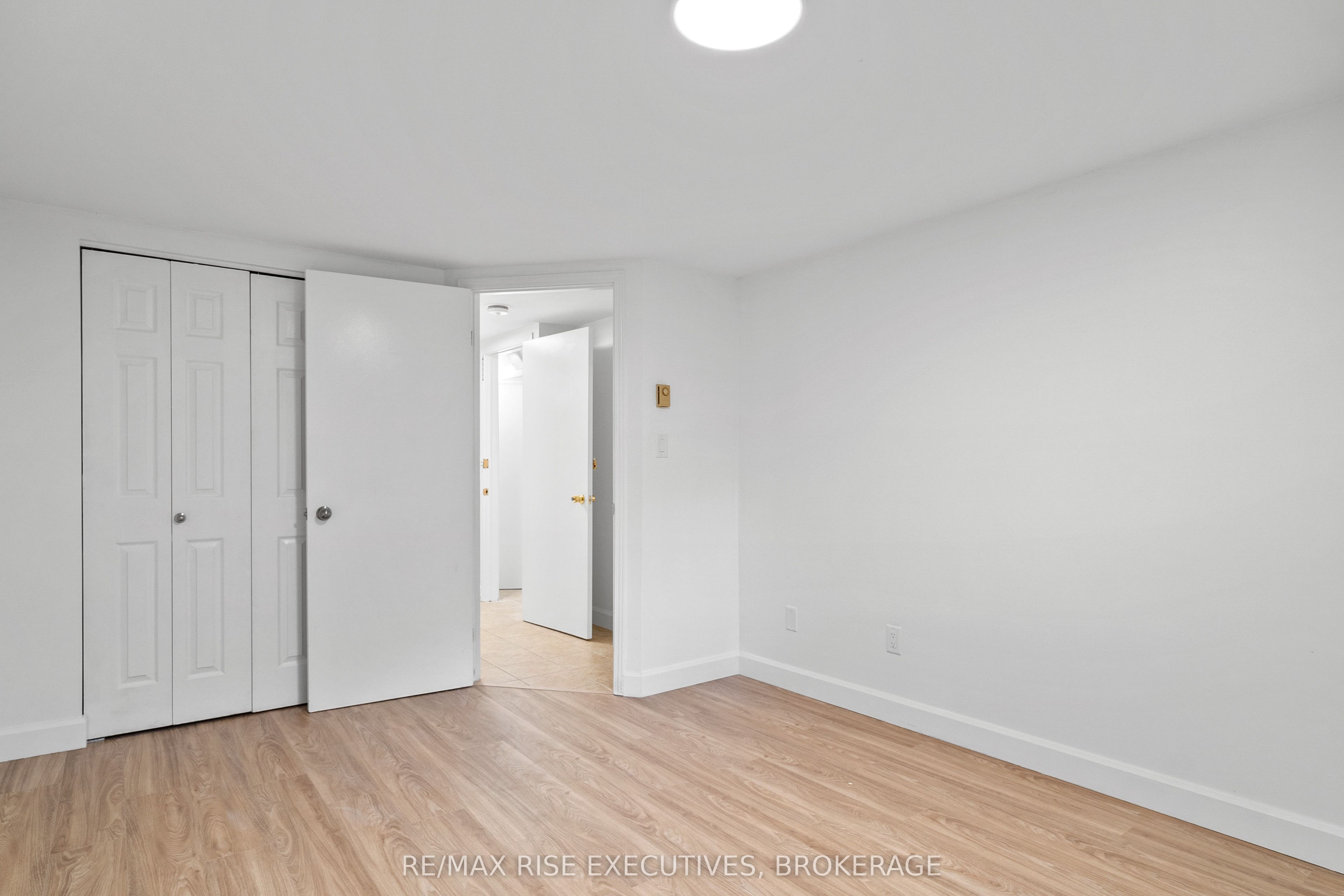 426 Montreal Street Property Photo 33