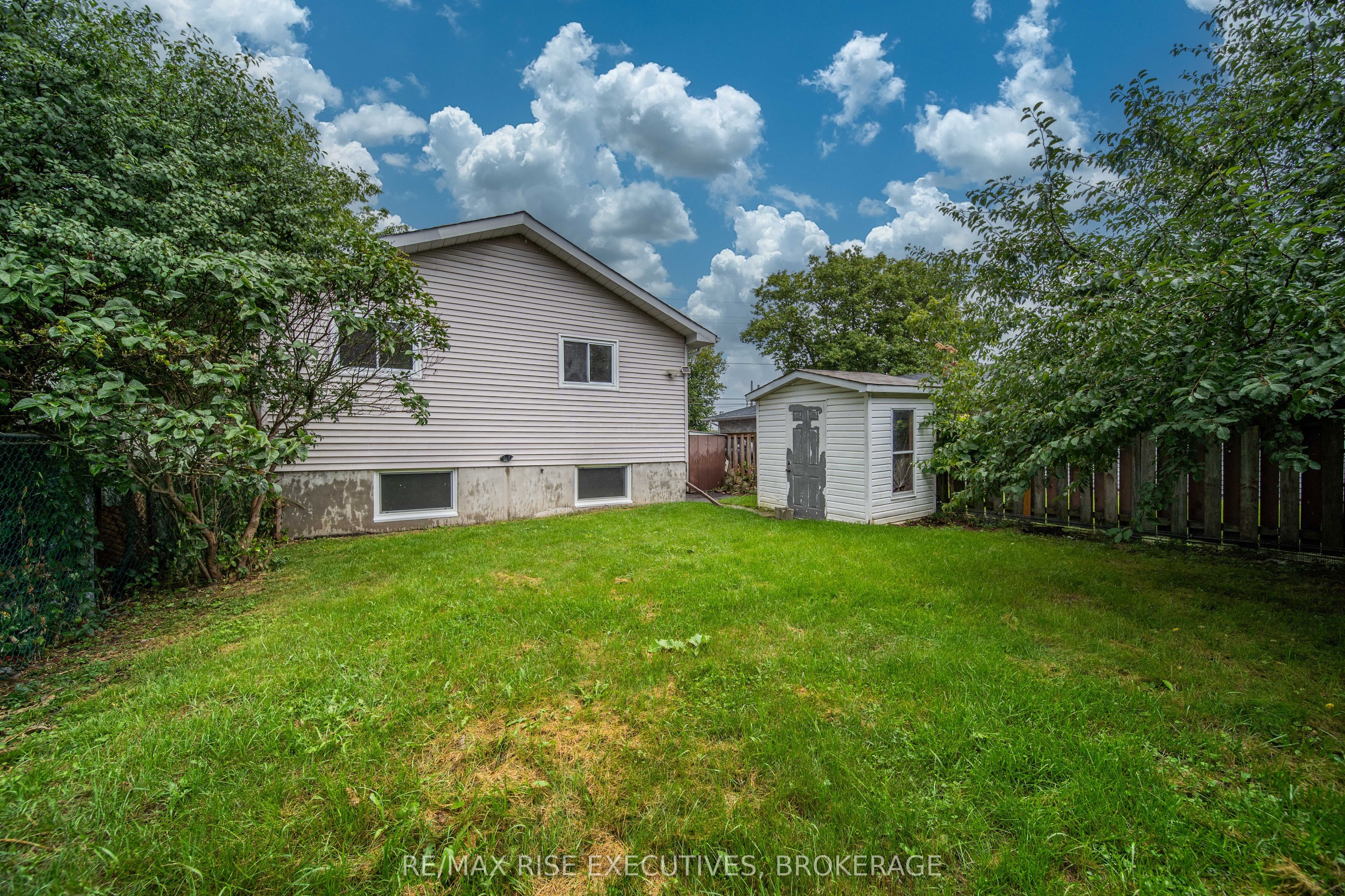 426 Montreal Street Property Photo 37