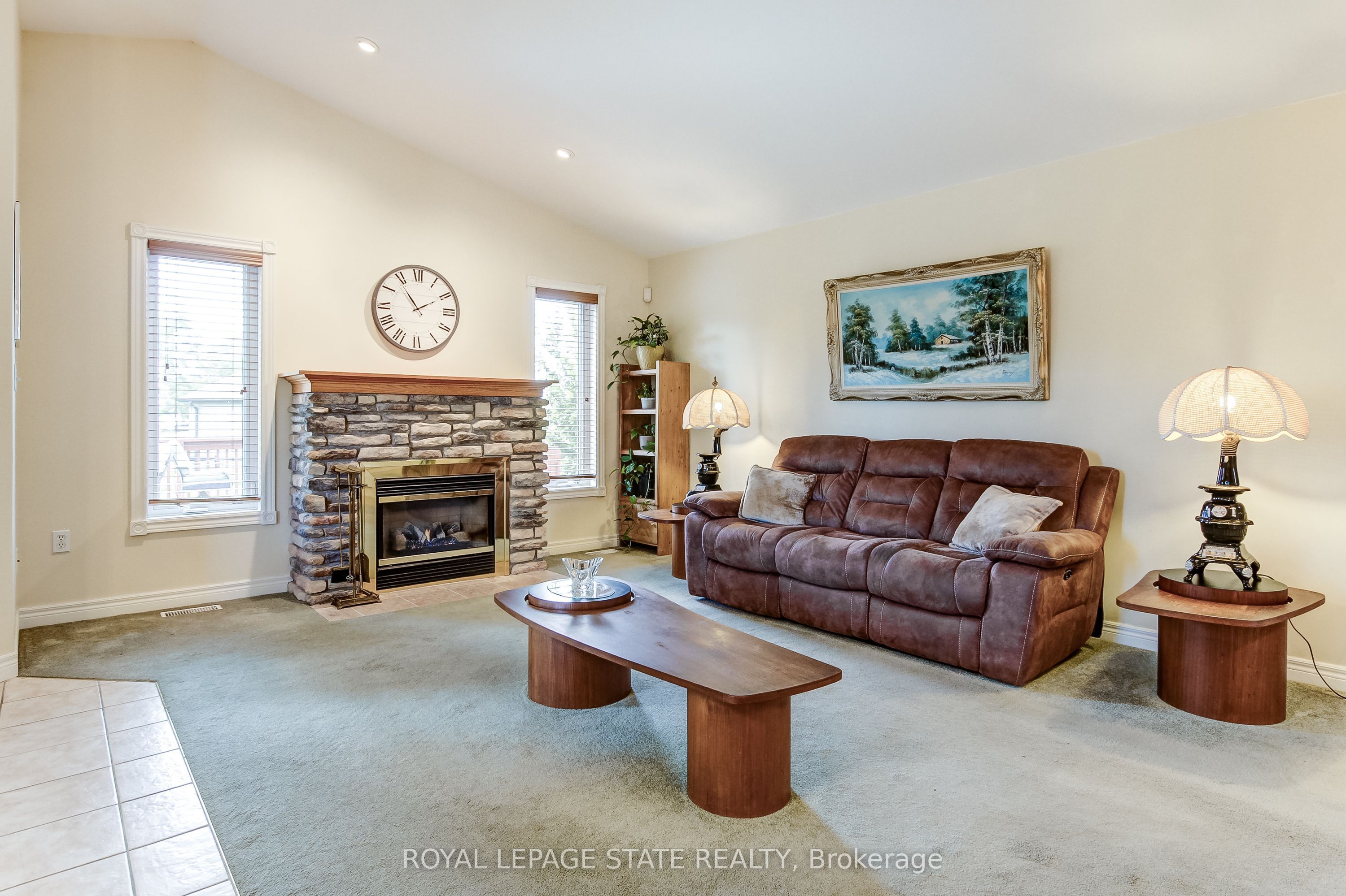 25 Bates Lane Property Photo 12