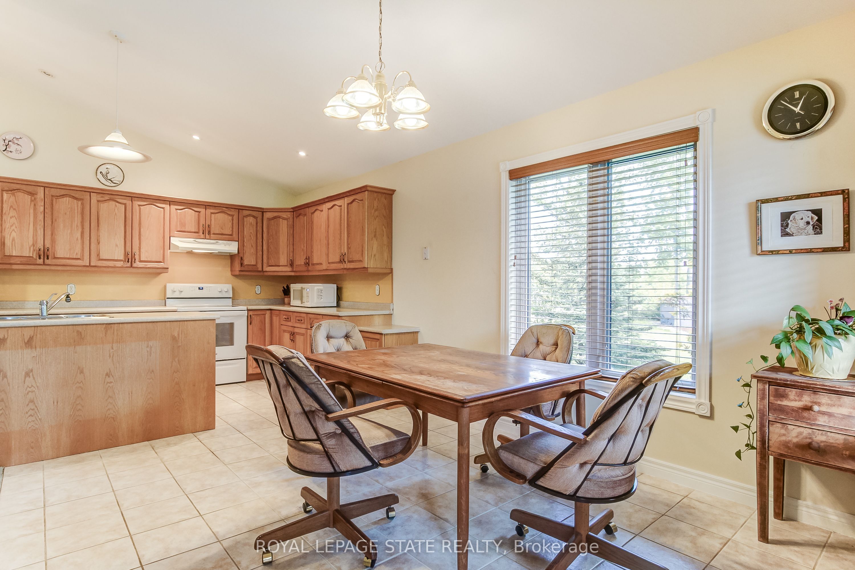 25 Bates Lane Property Photo 14