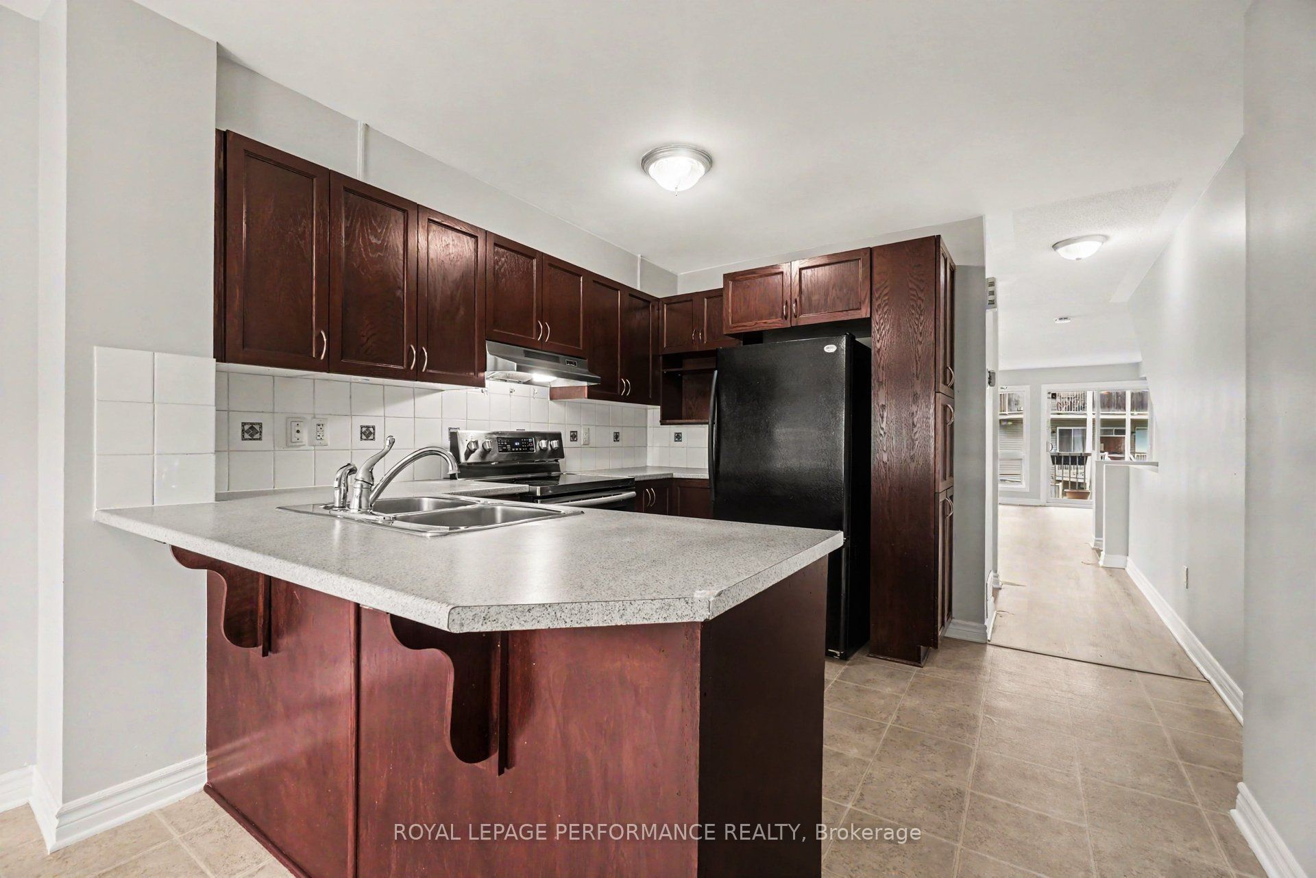 50 Brentmore Private Property Photo 7