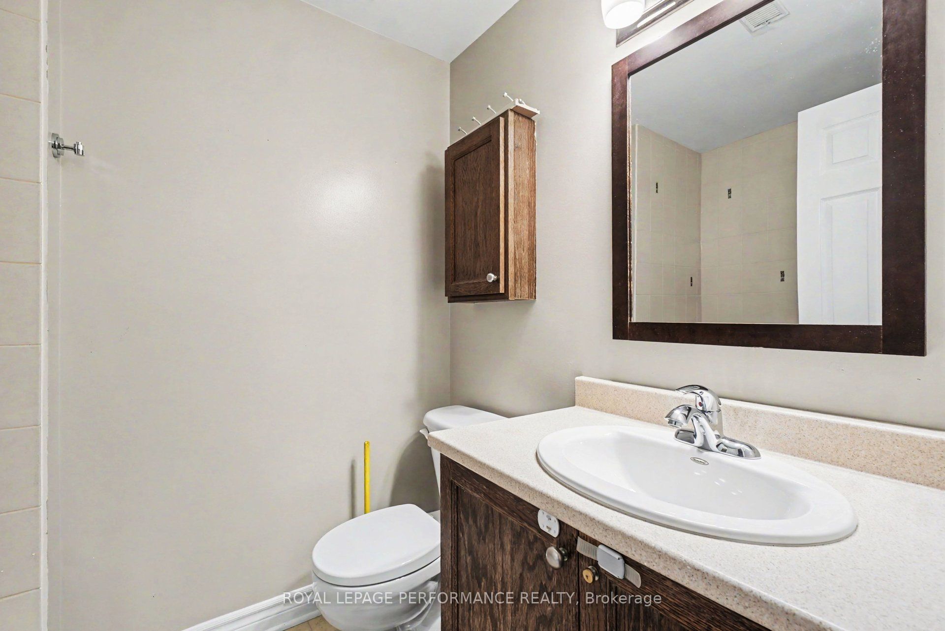 50 Brentmore Private Property Photo 13