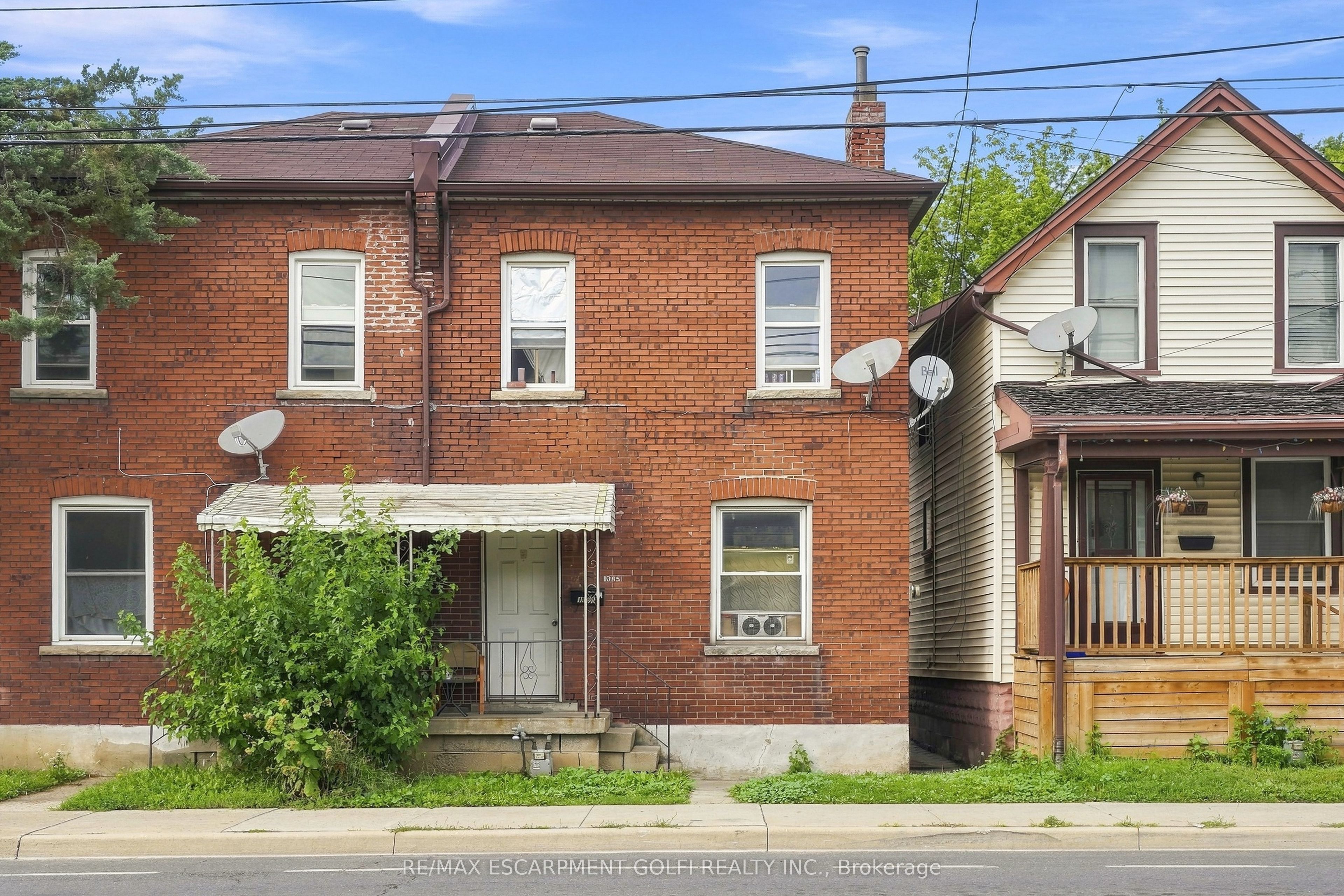1085 Cannon Street E Property Photo 1