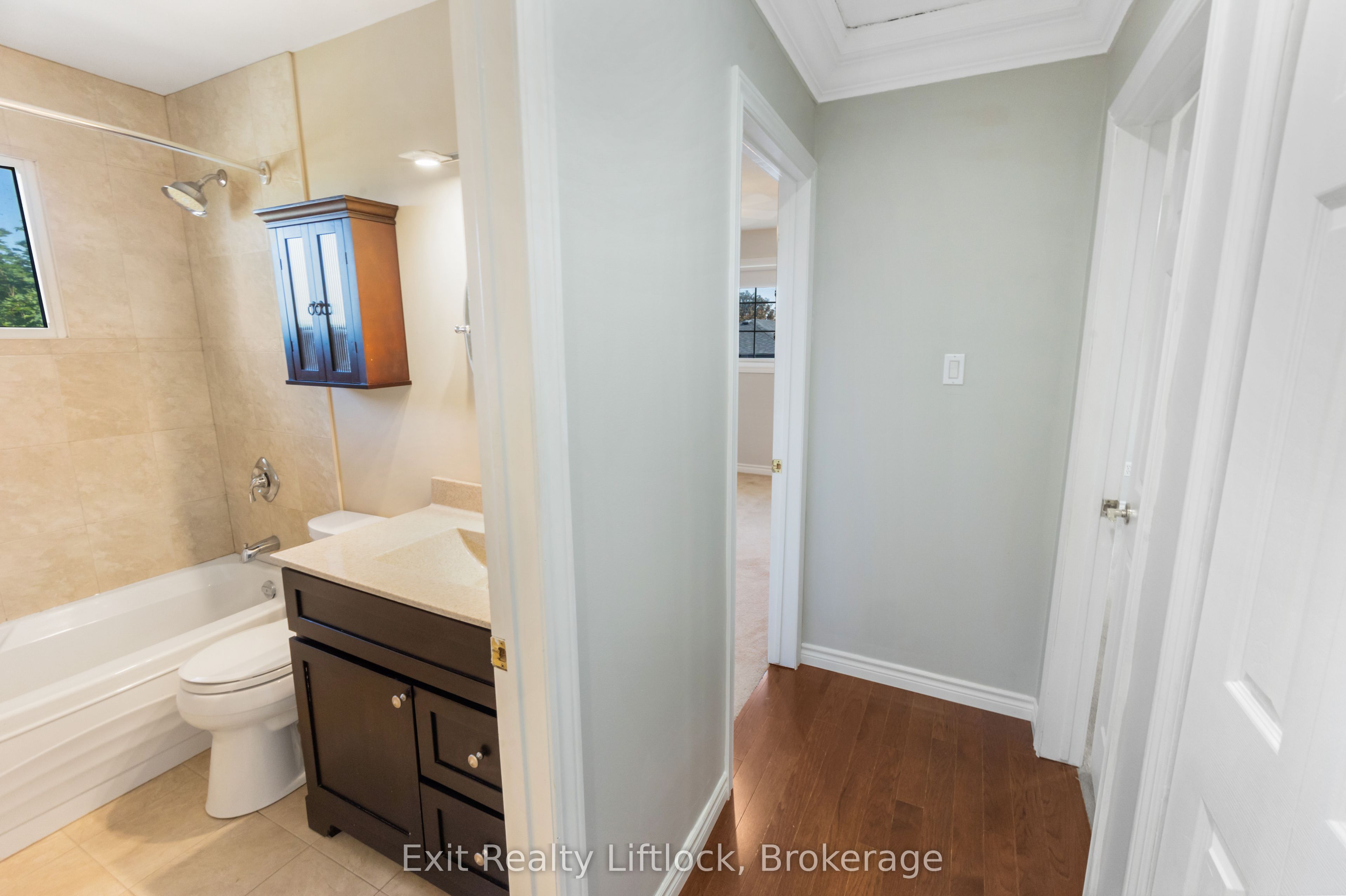 958 Smithside Court Property Photo 33