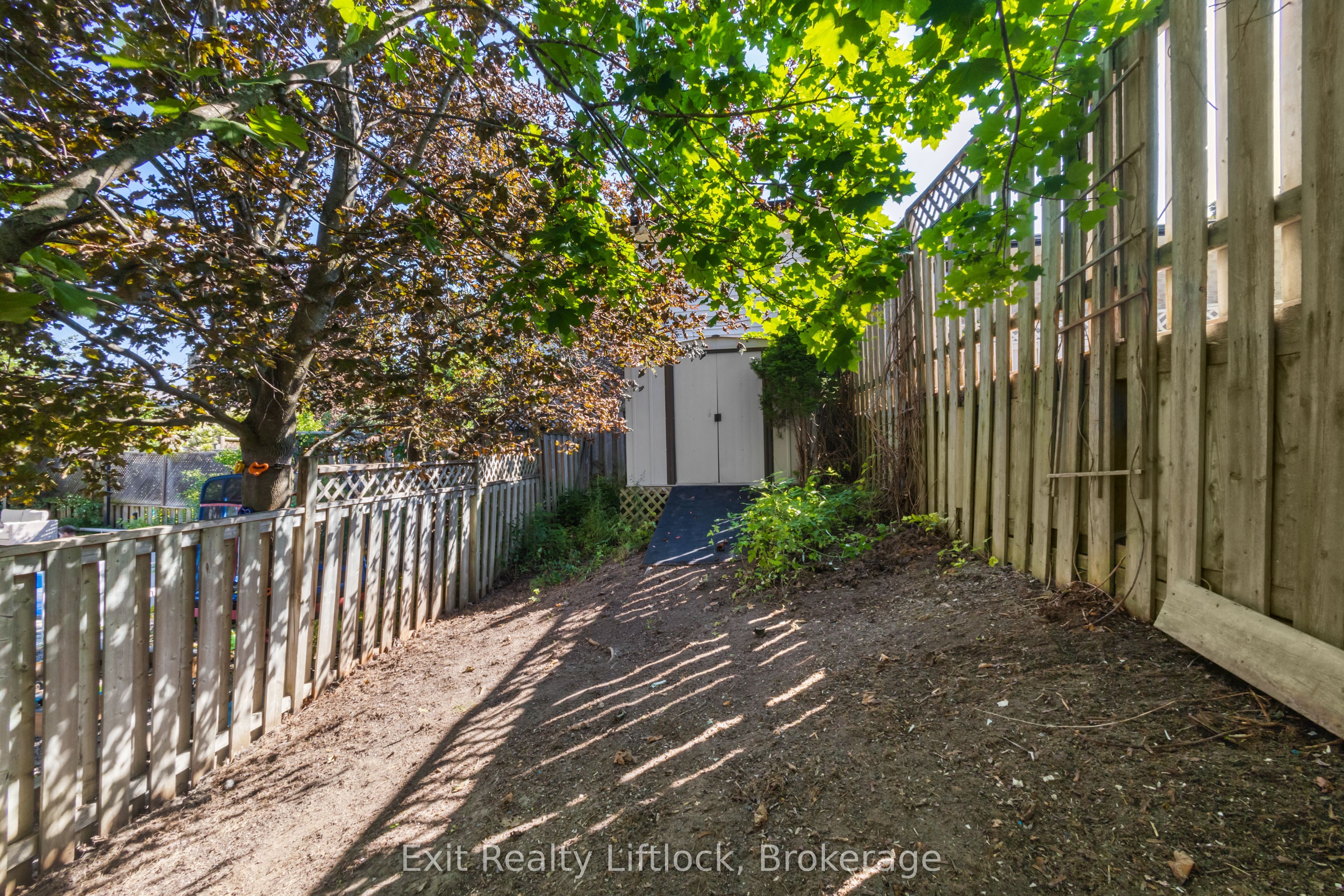 958 Smithside Court Property Photo 49