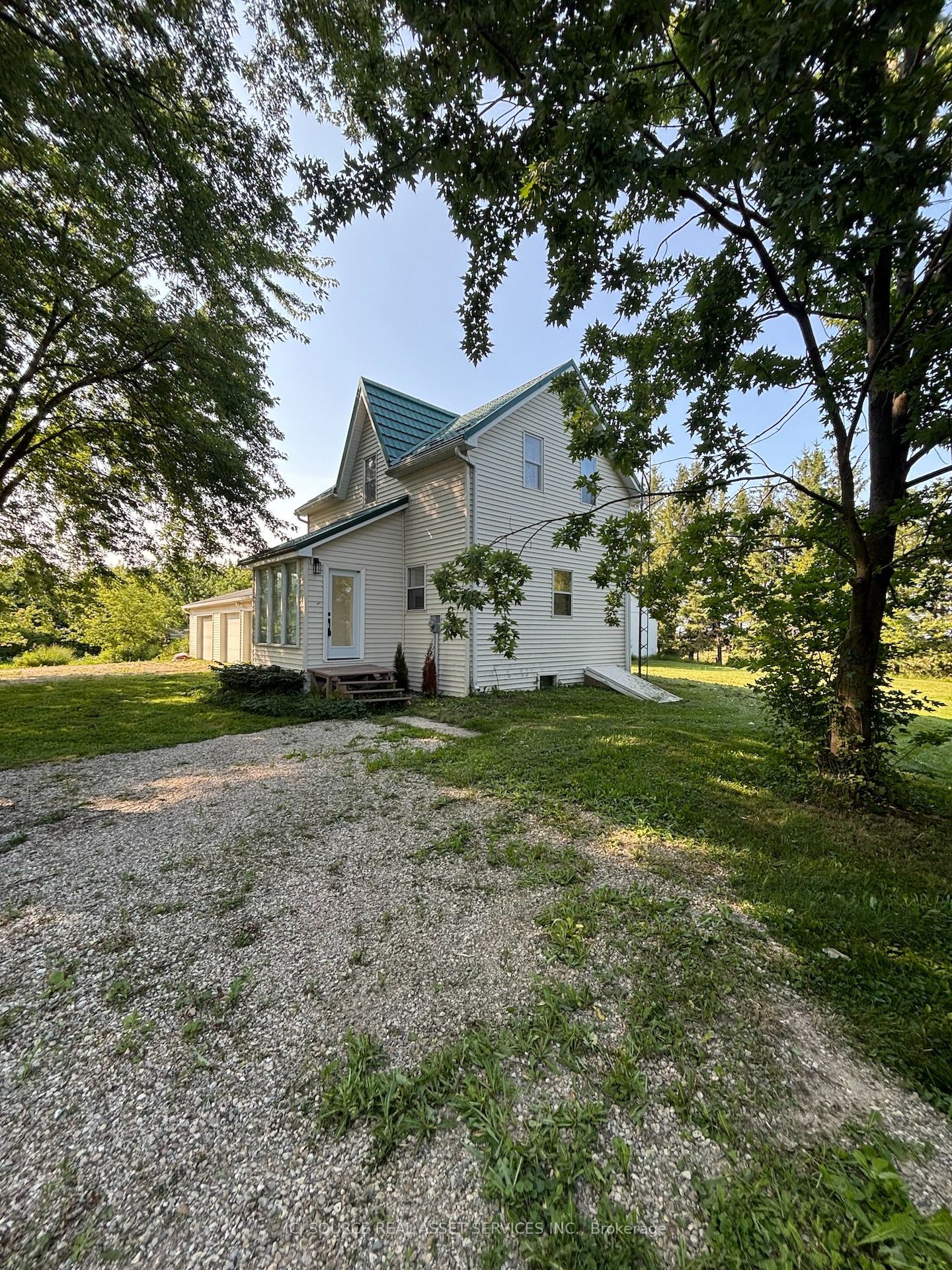 1900 Bruce Road 15 Property Photo 1