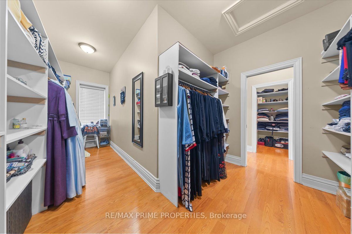 1435 Shalom Street Property Photo 23