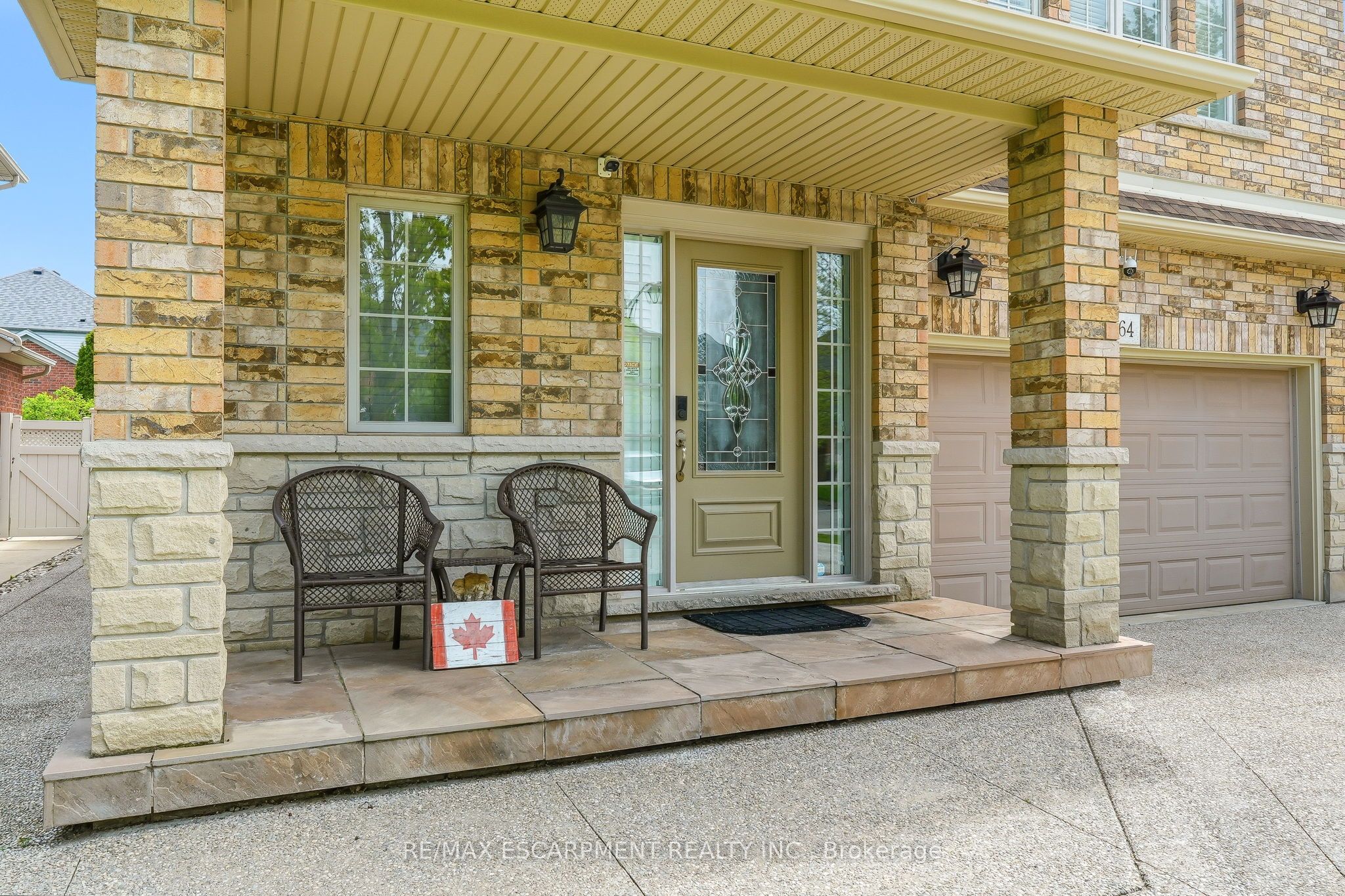 64 Wilbur Drive Property Photo 3