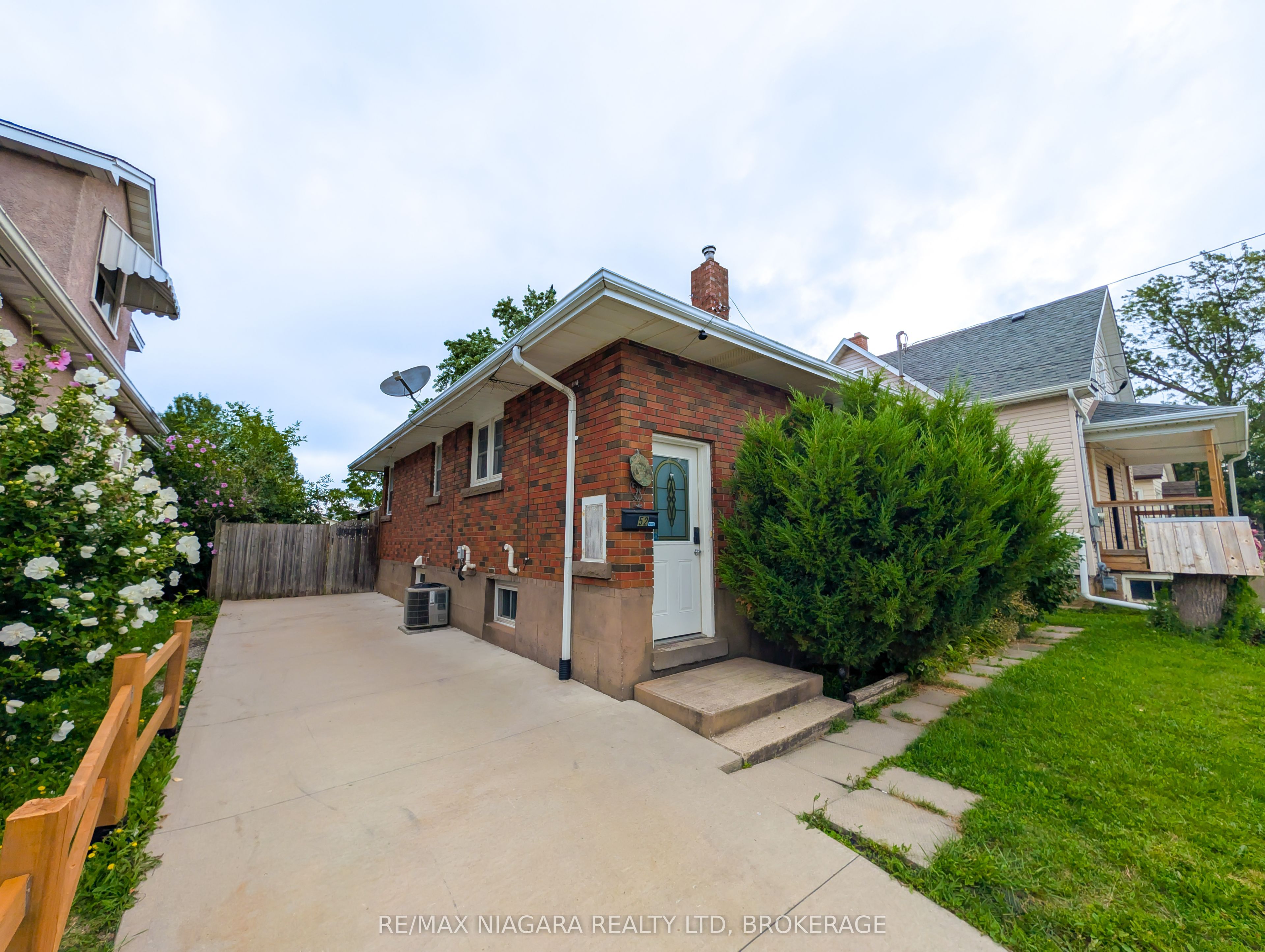 52 Fifth Street Property Photo 3
