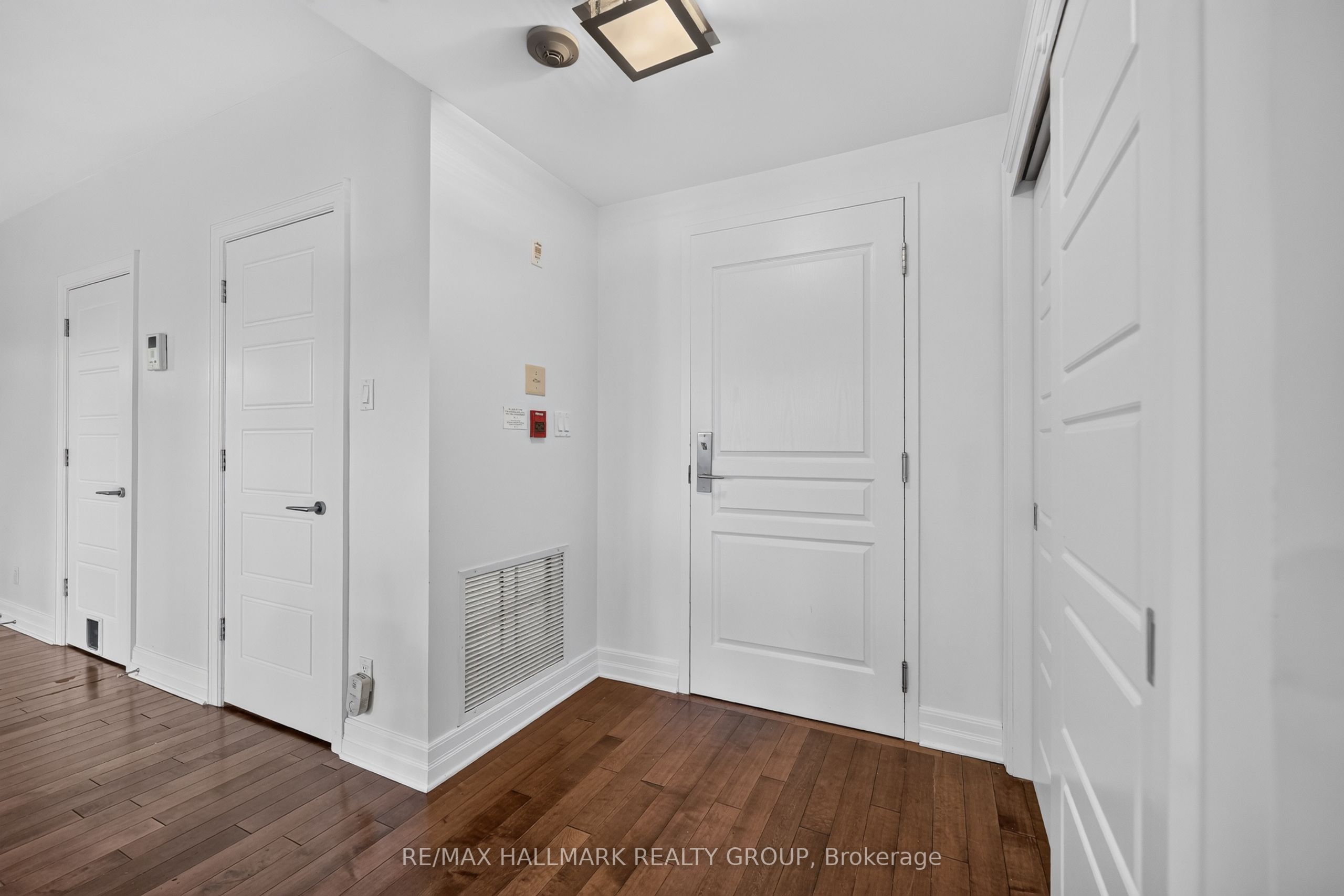 419 Laurier Avenue E 101 Property Photo 4
