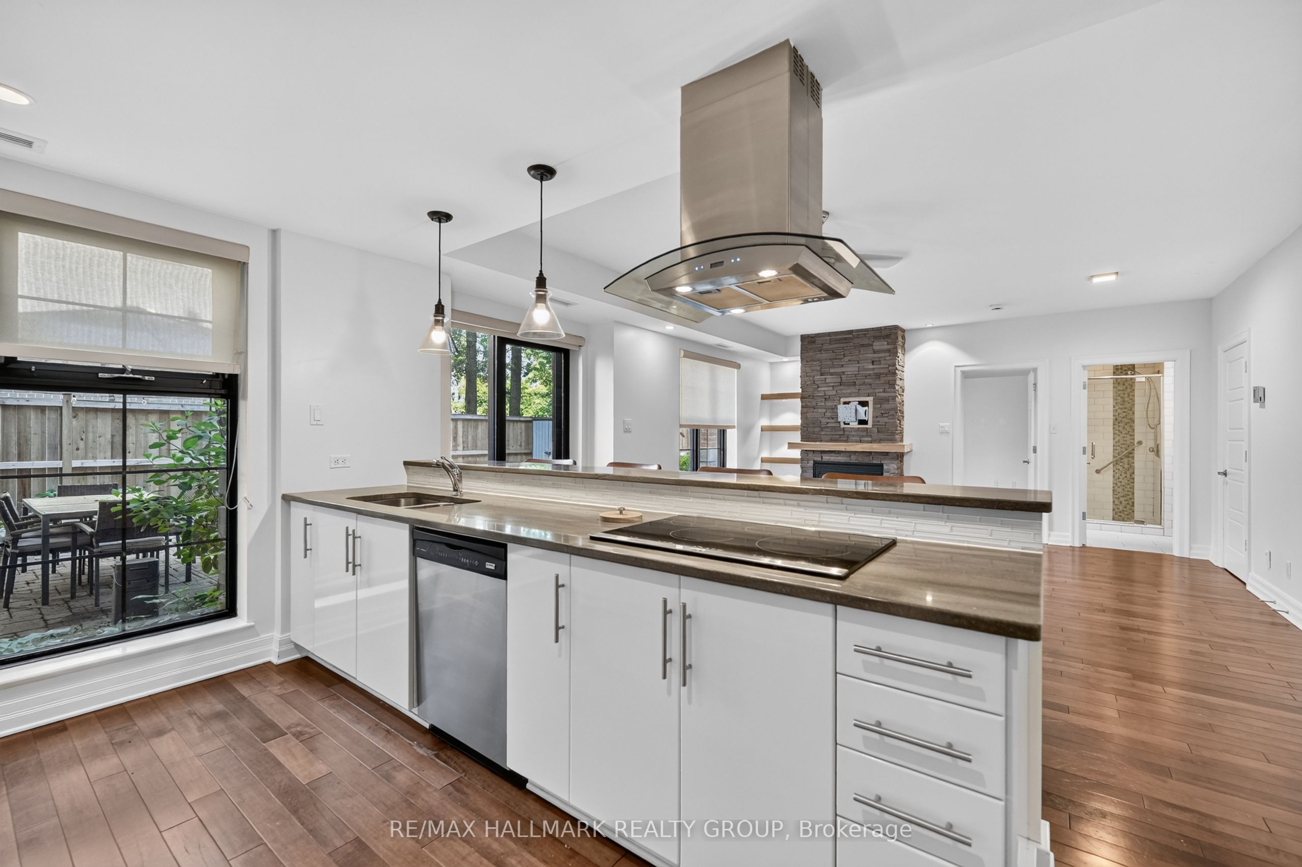 419 Laurier Avenue E 101 Property Photo 6