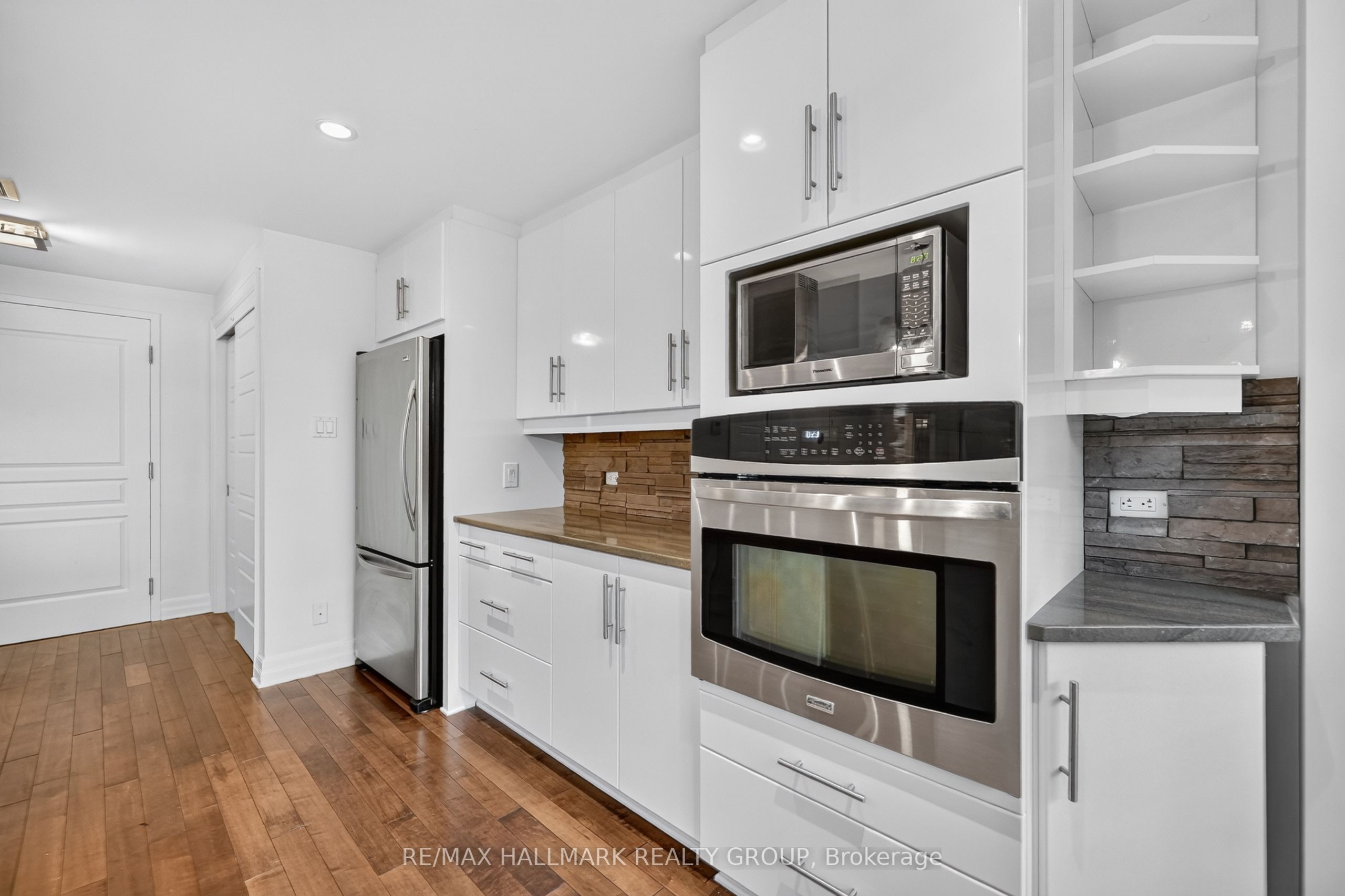 419 Laurier Avenue E 101 Property Photo 8