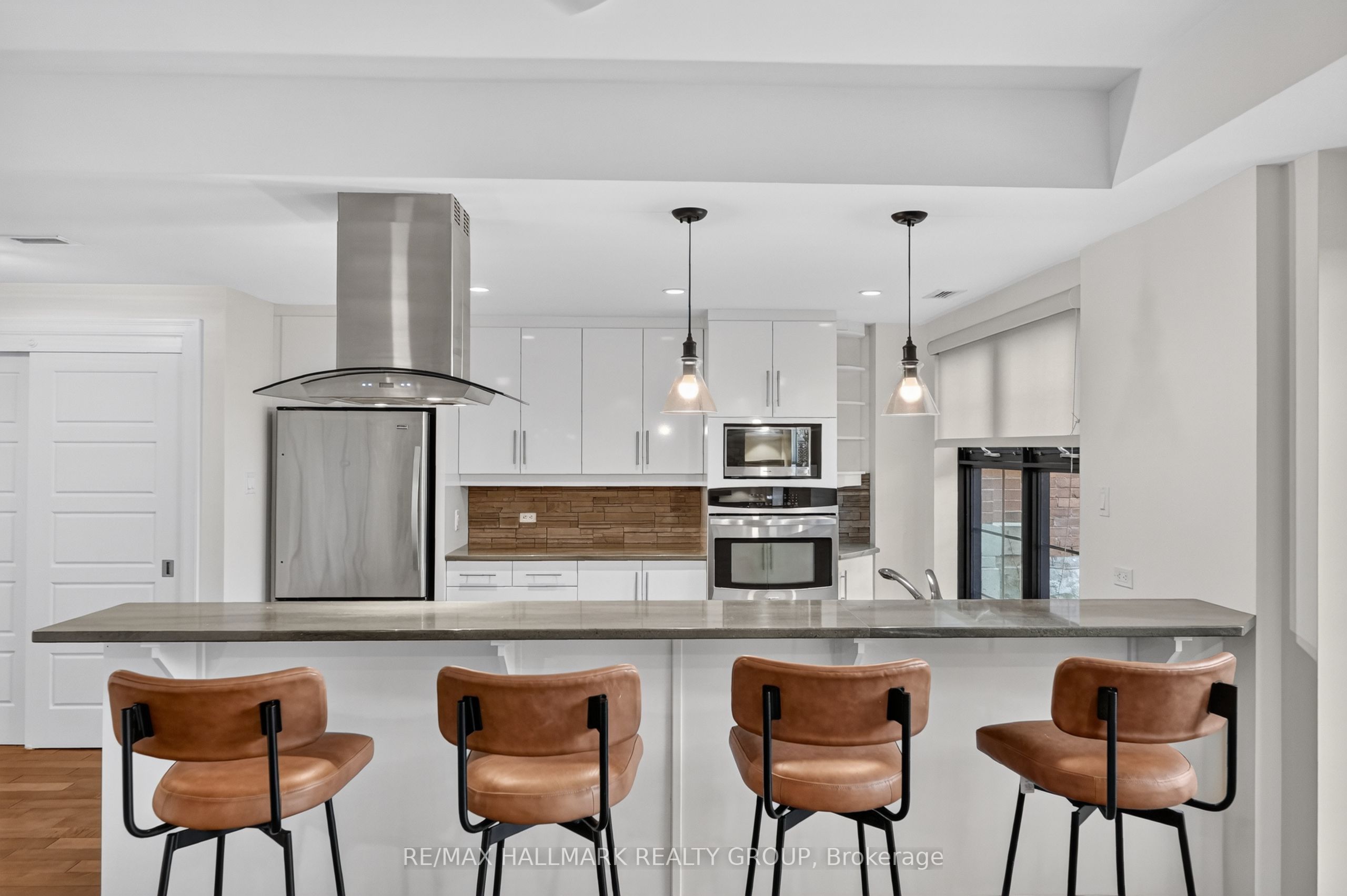419 Laurier Avenue E 101 Property Photo 10