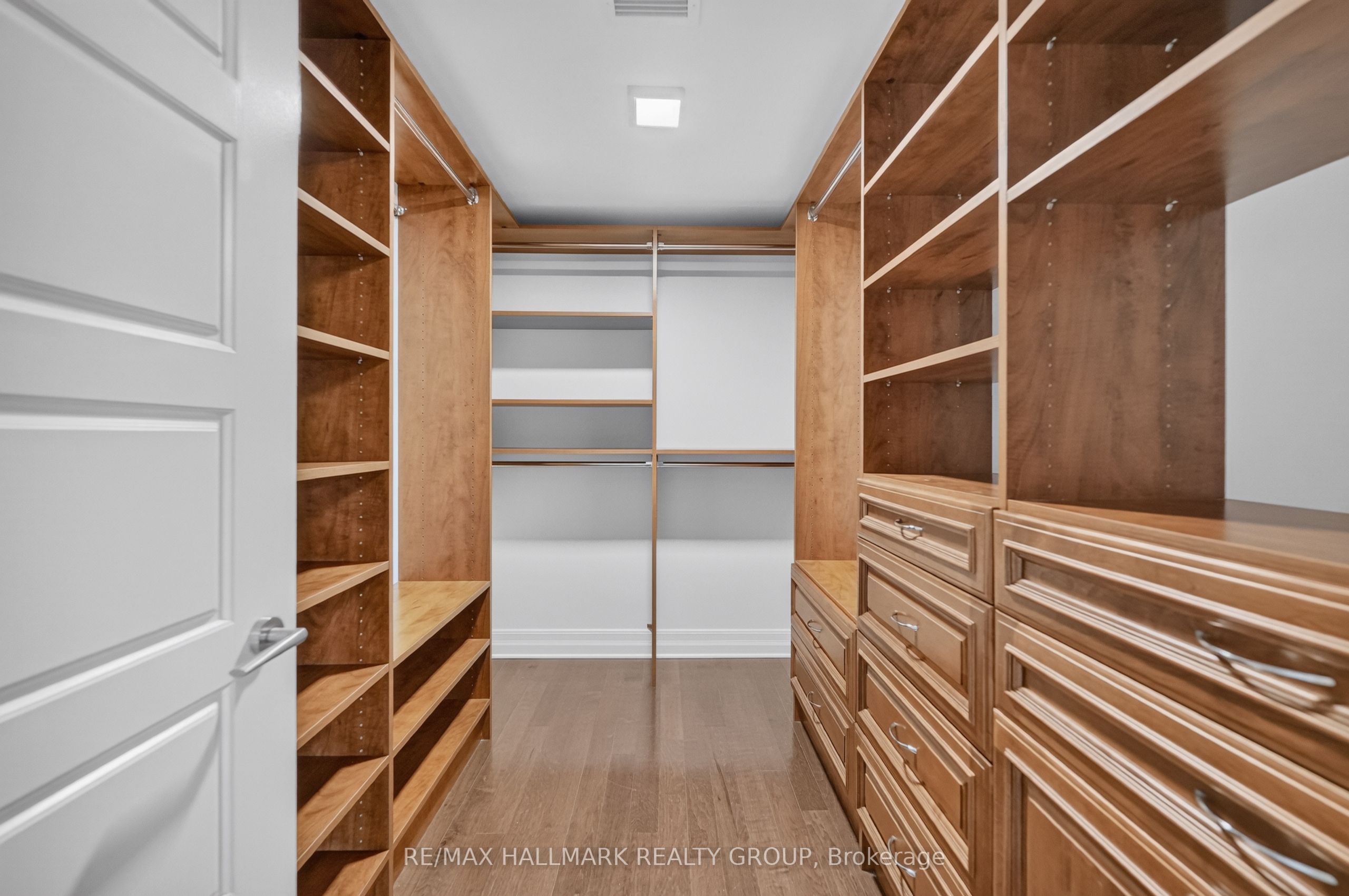 419 Laurier Avenue E 101 Property Photo 23