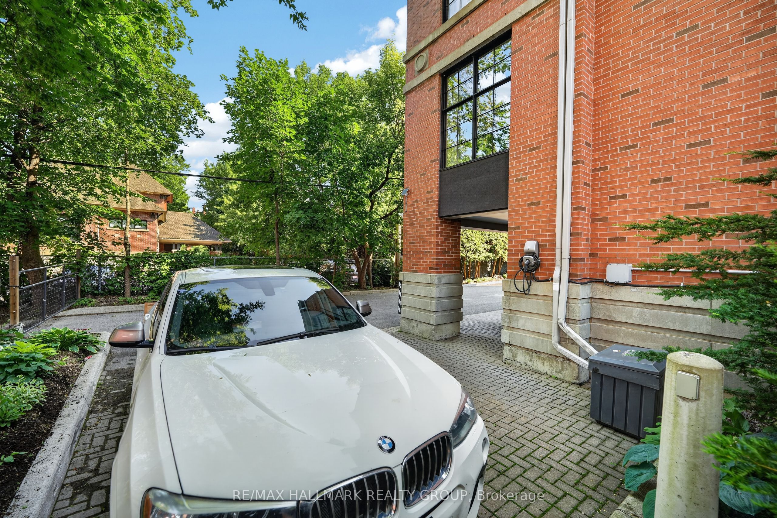 419 Laurier Avenue E 101 Property Photo 35