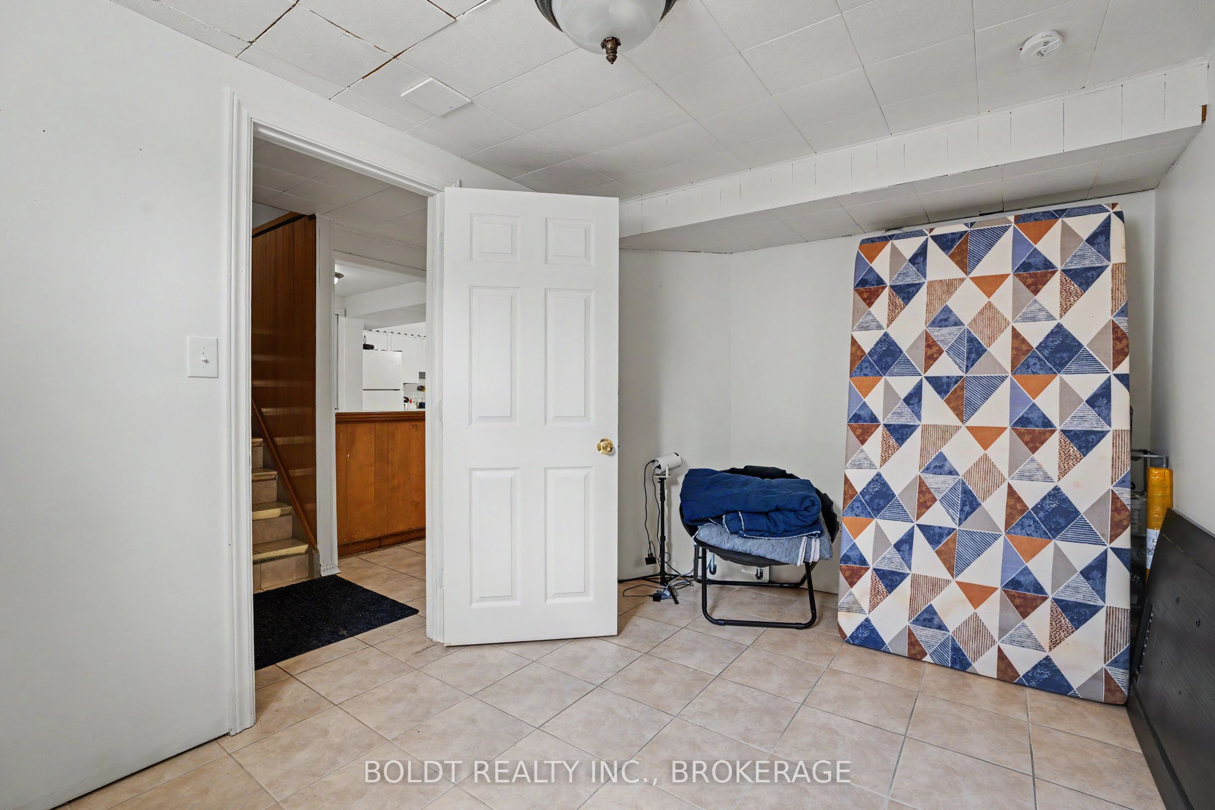 5568 Drummond Road Property Photo 16