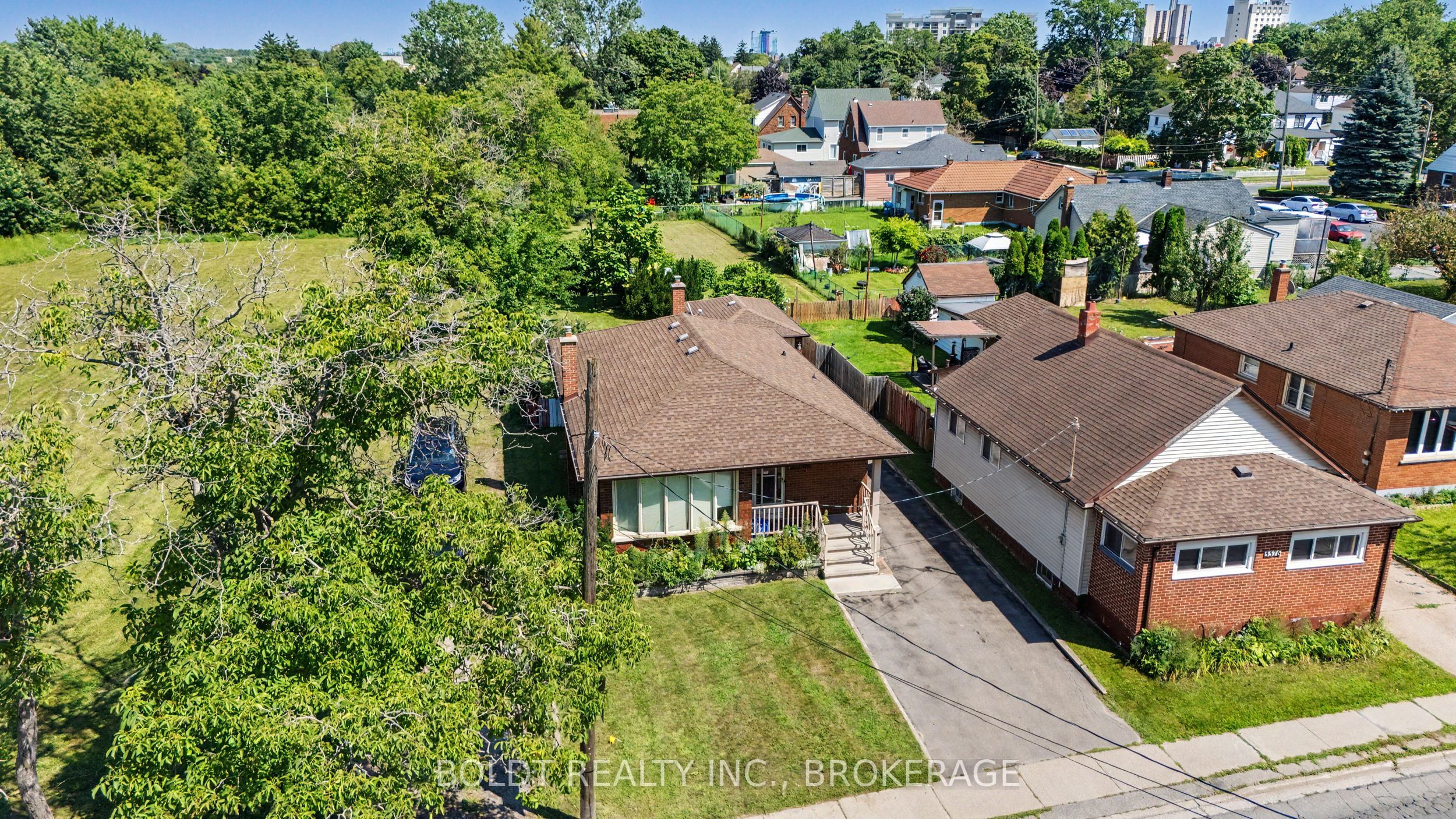 5568 Drummond Road Property Photo 33