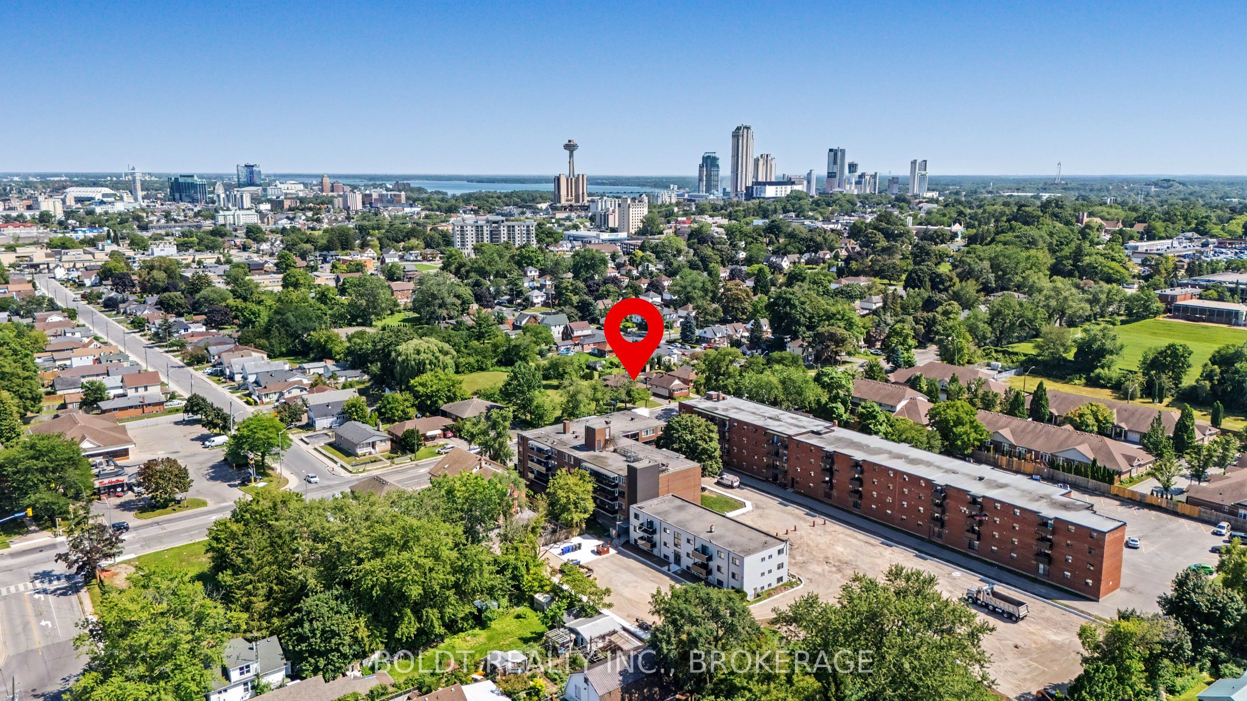 5568 Drummond Road Property Photo 37
