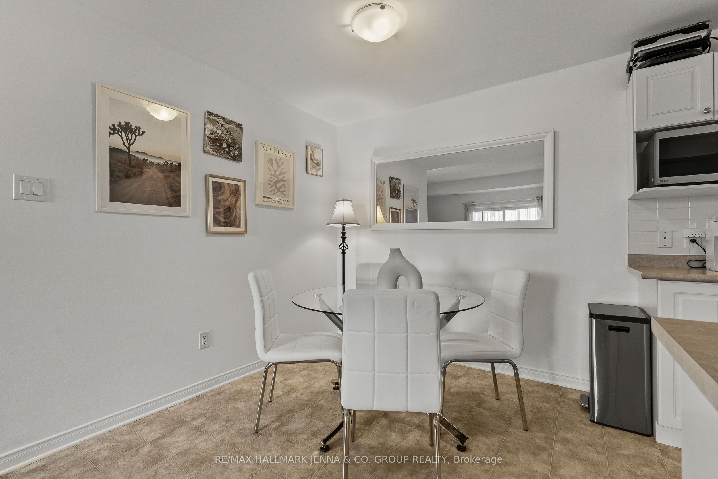 102 Artesa Private G Property Photo 11