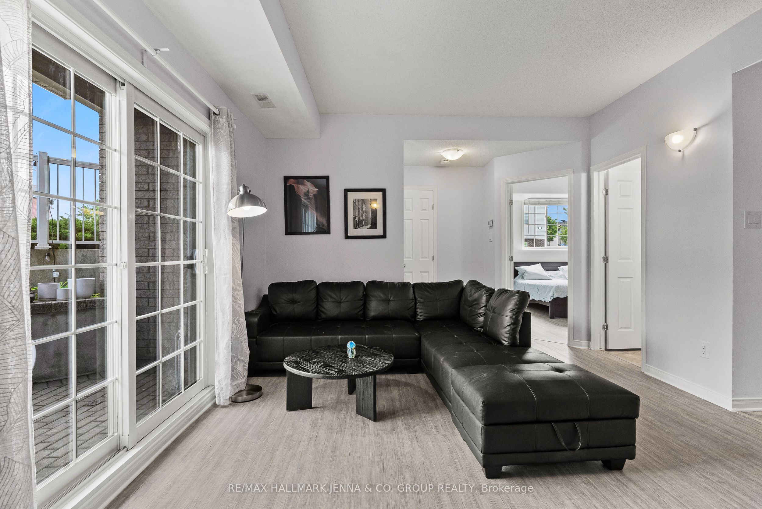 102 Artesa Private G Property Photo 15