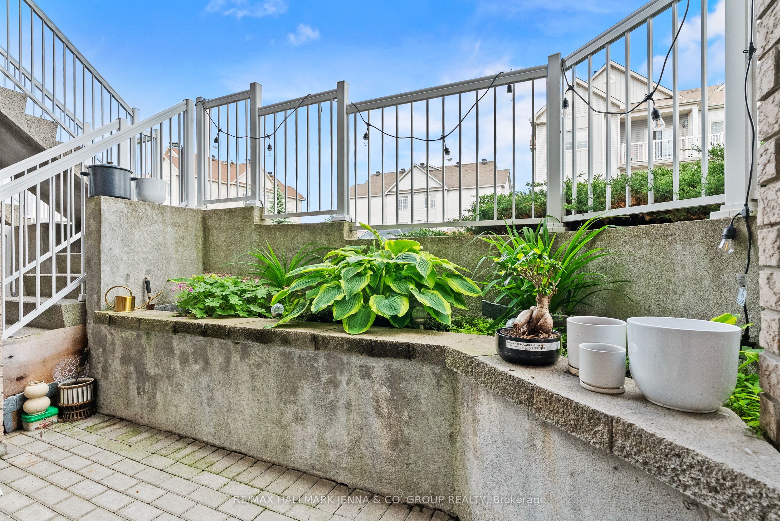 102 Artesa Private G Property Photo 22