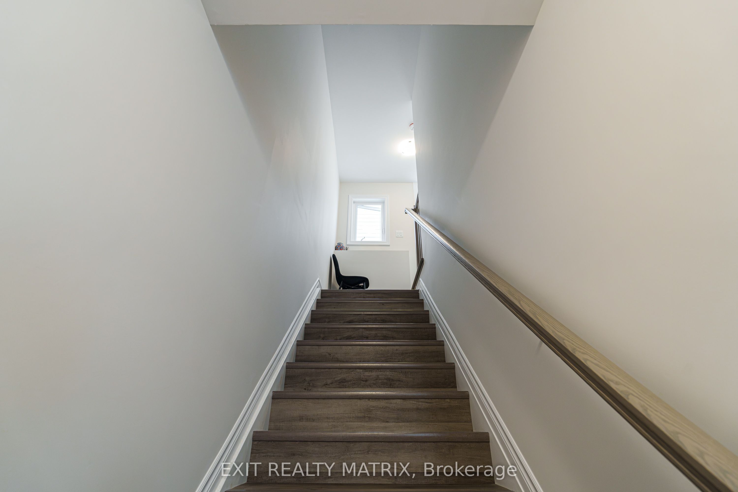 161 Massalia Crescent B Property Photo 4