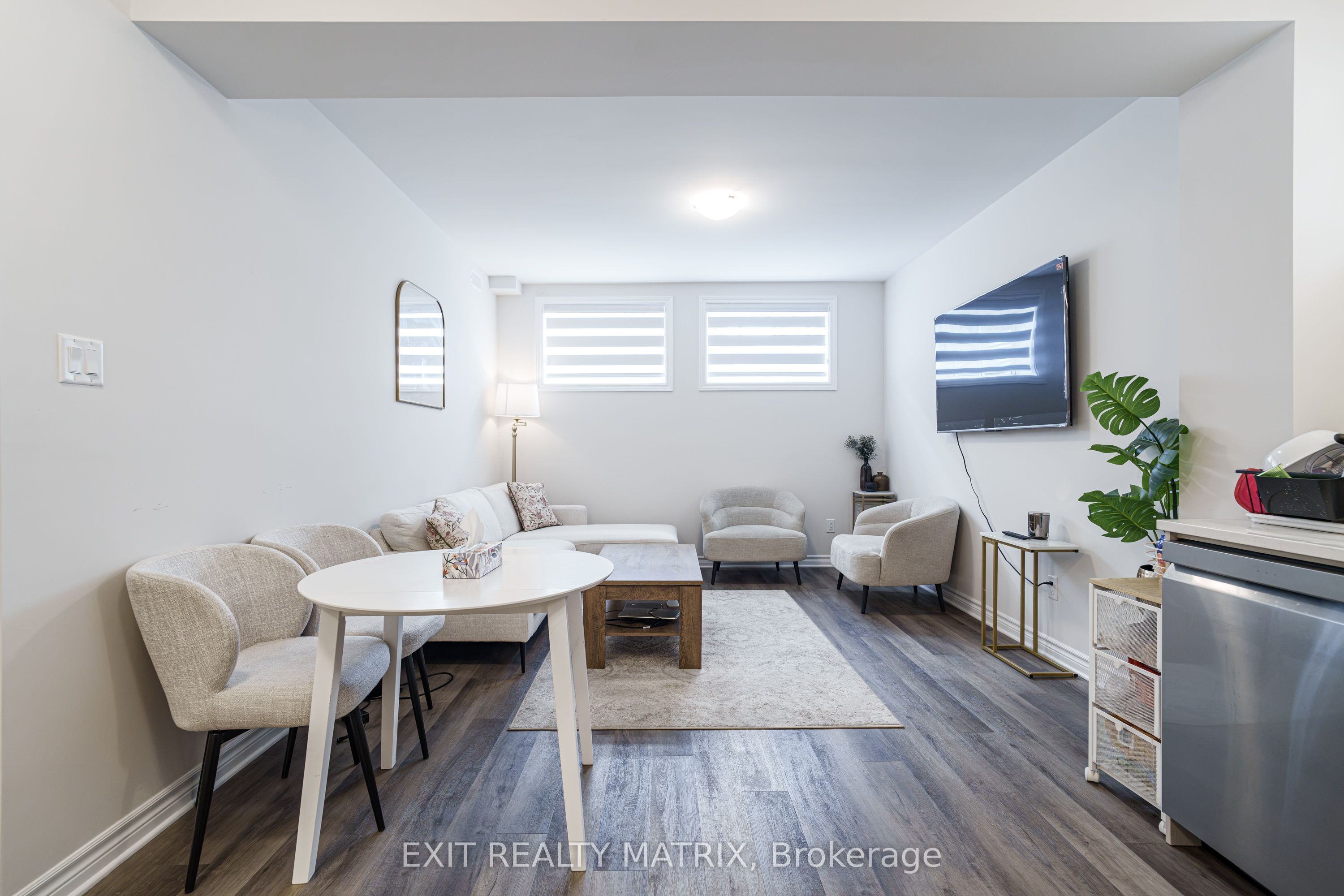161 Massalia Crescent B Property Photo 8