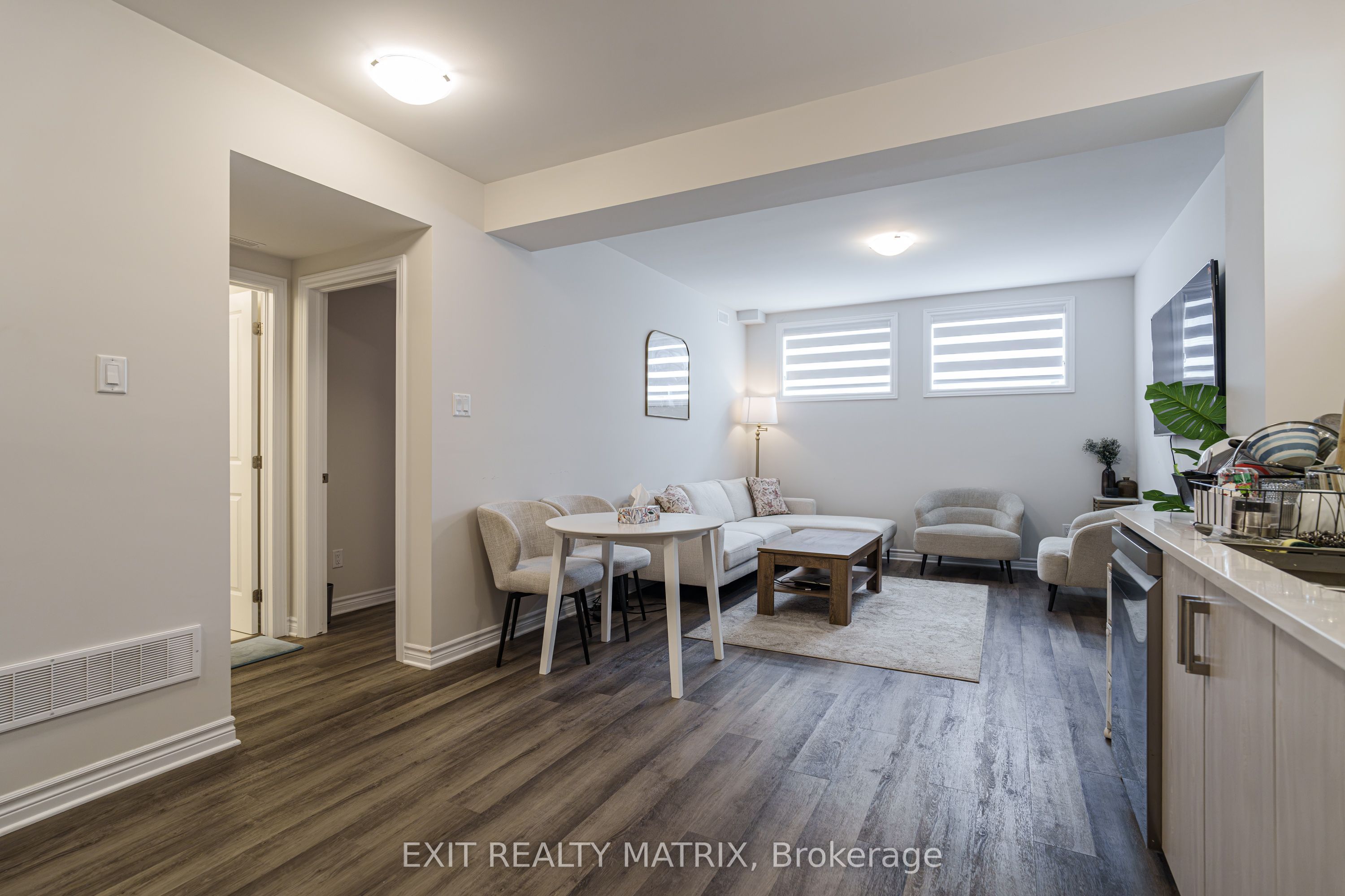 161 Massalia Crescent B Property Photo 10