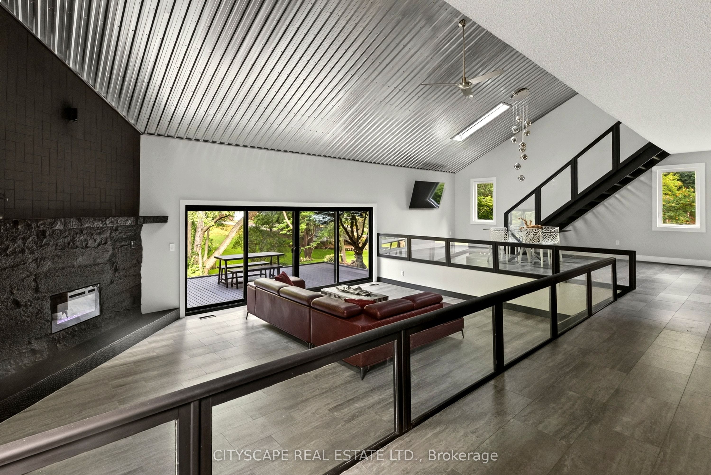 5 Firelane 14b Road Property Photo 6