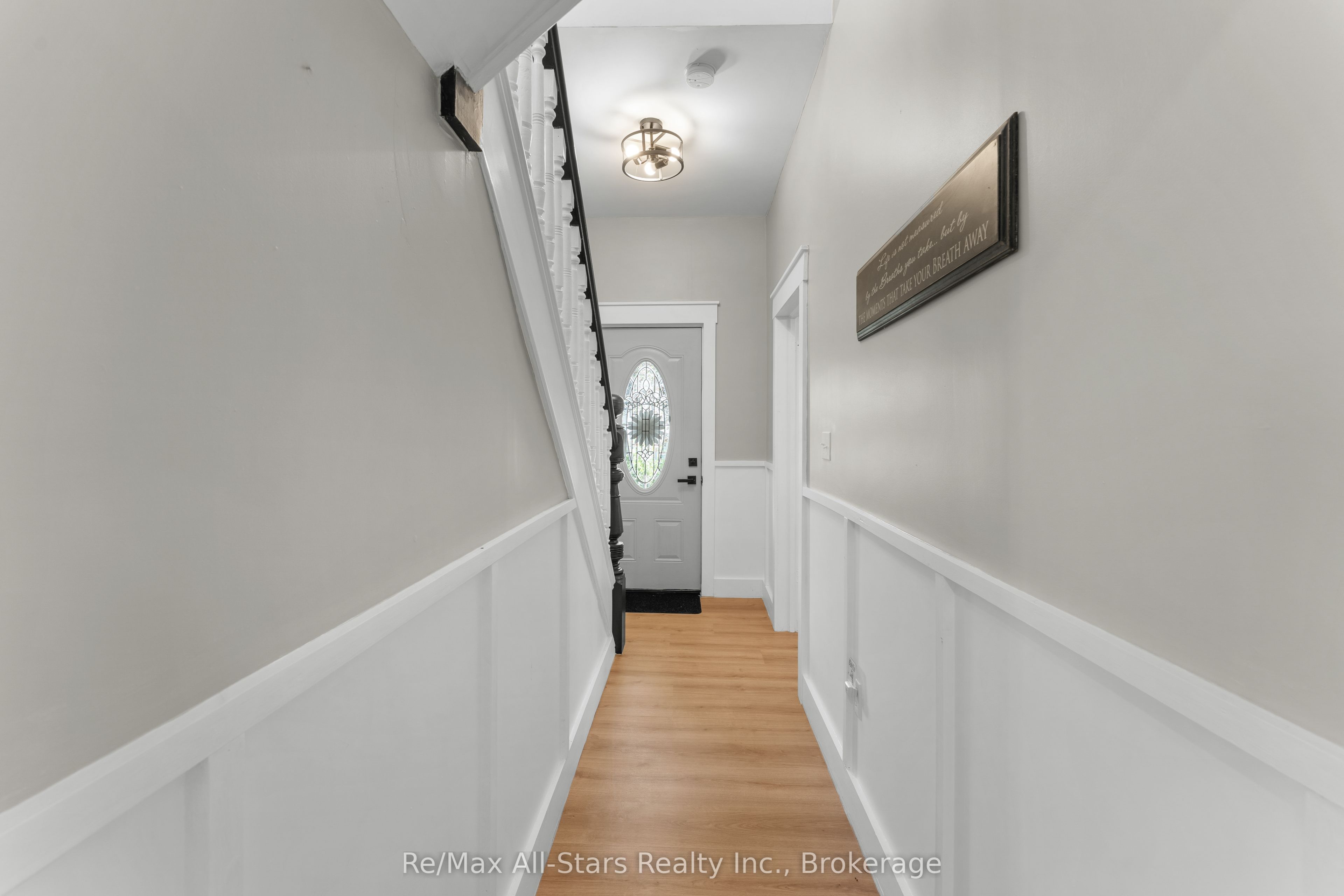 21 Francis Street E Property Photo 7
