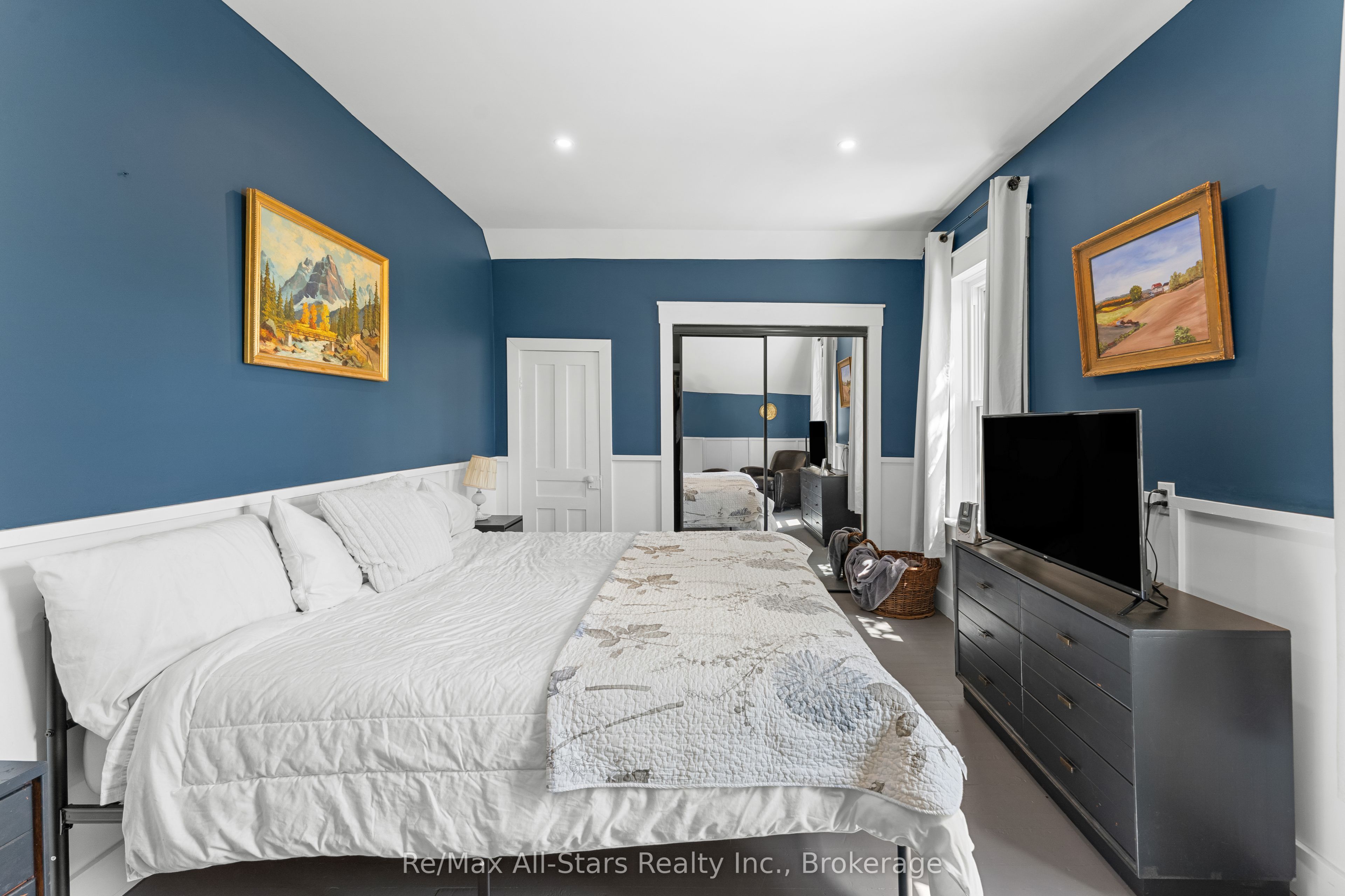 21 Francis Street E Property Photo 22