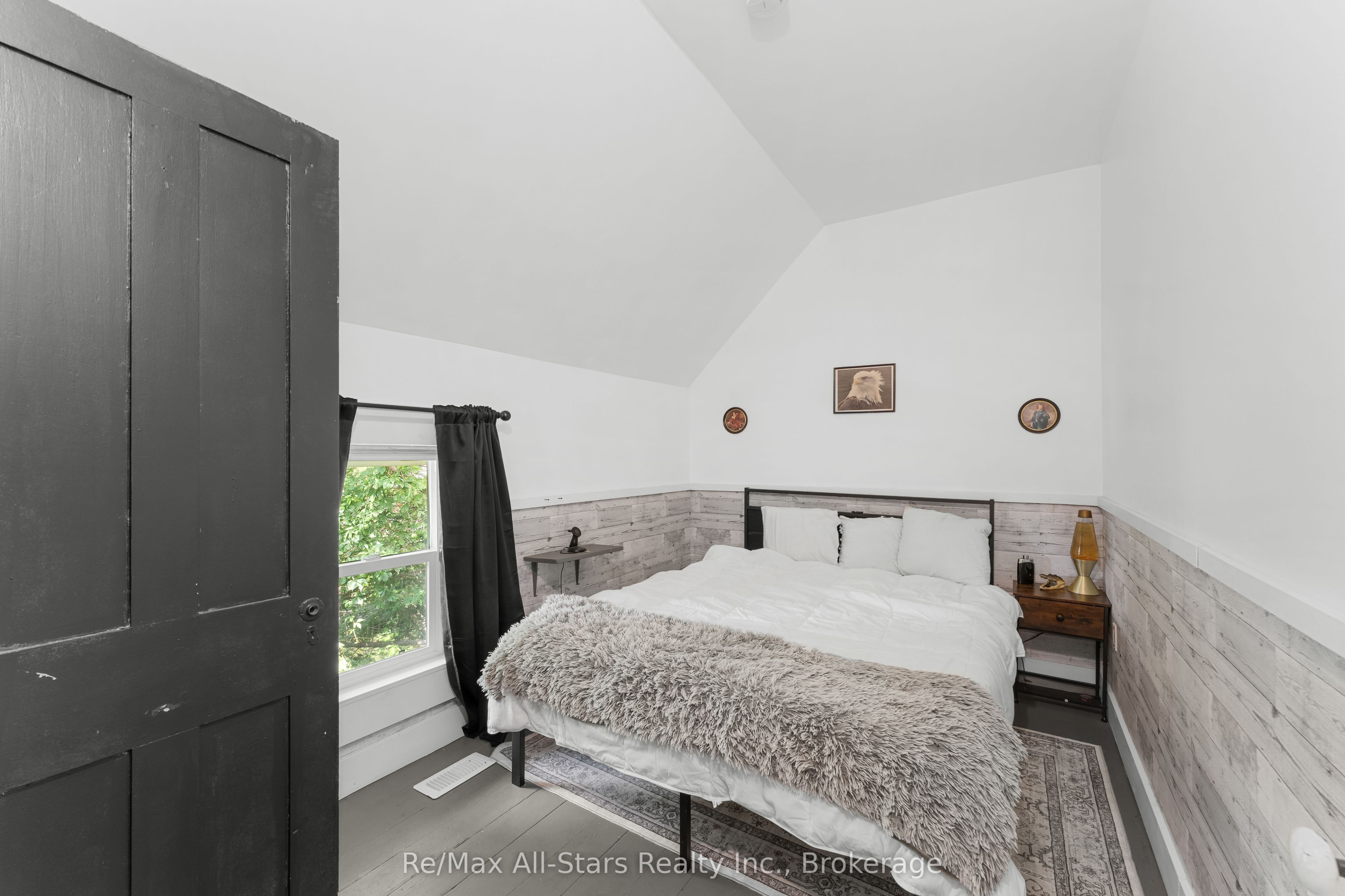 21 Francis Street E Property Photo 28